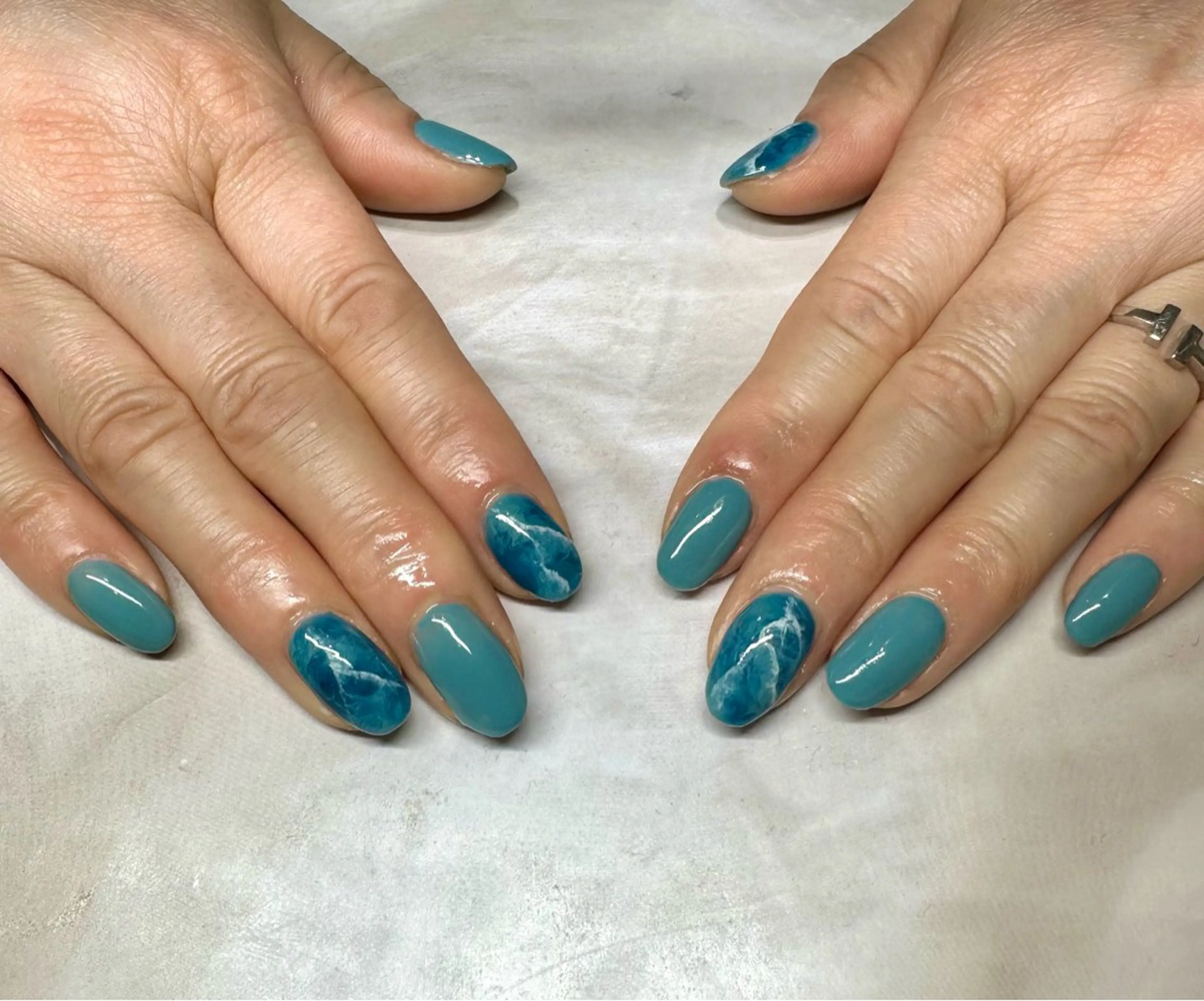 ネイル ブルー 大理石ネイル(マーブル) ハンドネイル Tanemoto所属・Ueda Rieのネイルデザイン