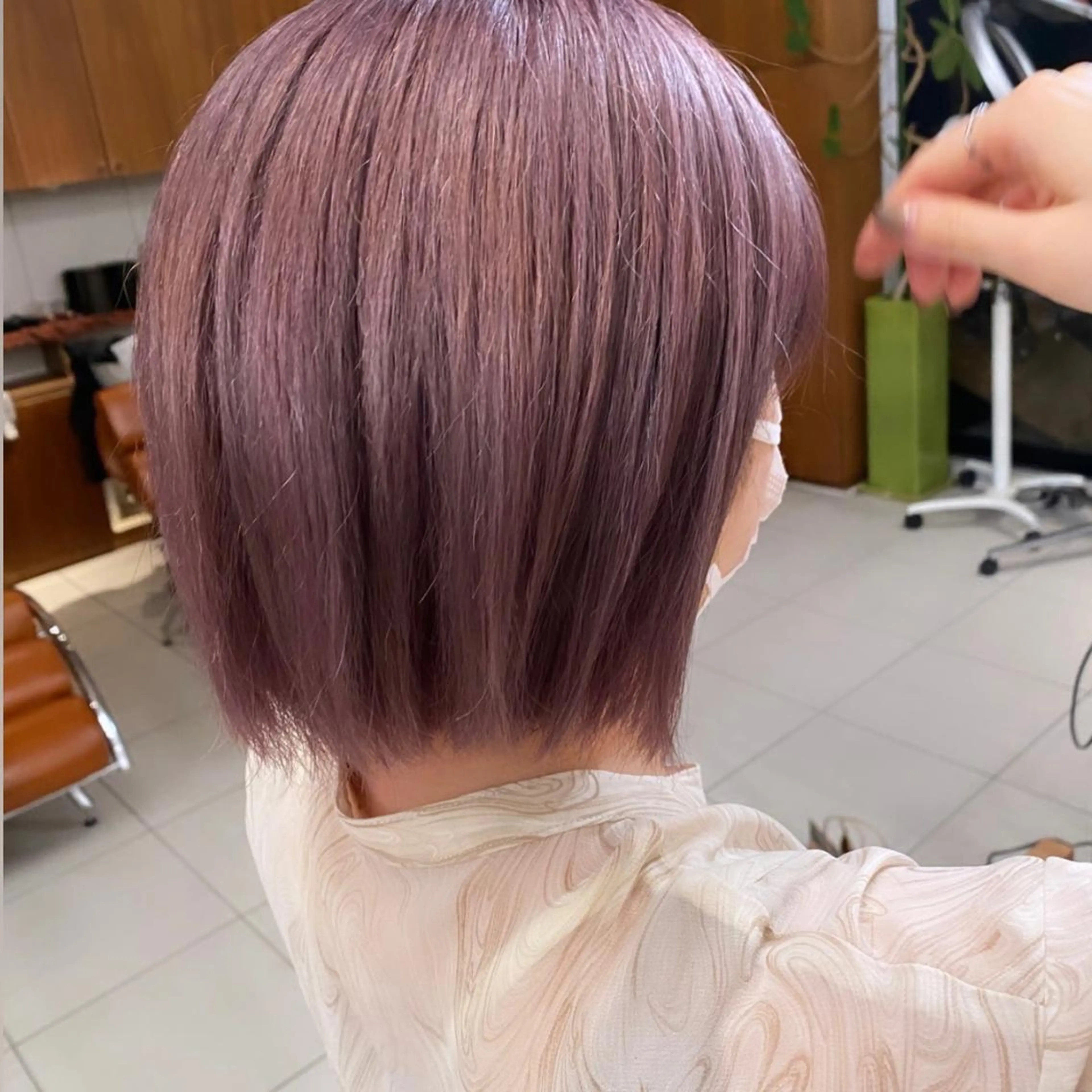 カラー ベージュカラー ラベンダーカラー ヘアカラー トリートメント 艶カラー/耳つぼ/ 渡辺奈緒のその他イメージ