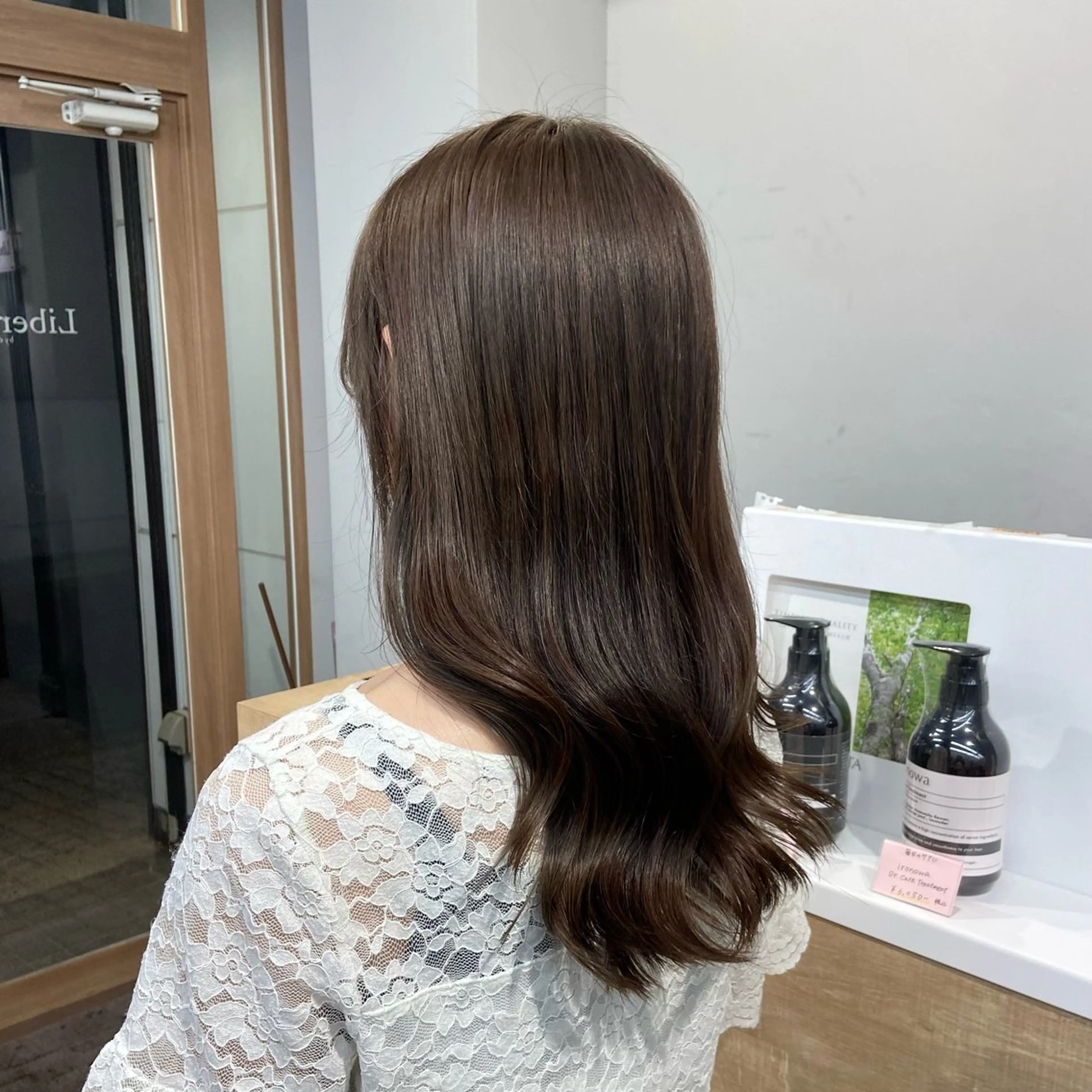 セミロング EGO 池袋 RIO🖤⋆͛*͛のヘアスタイル