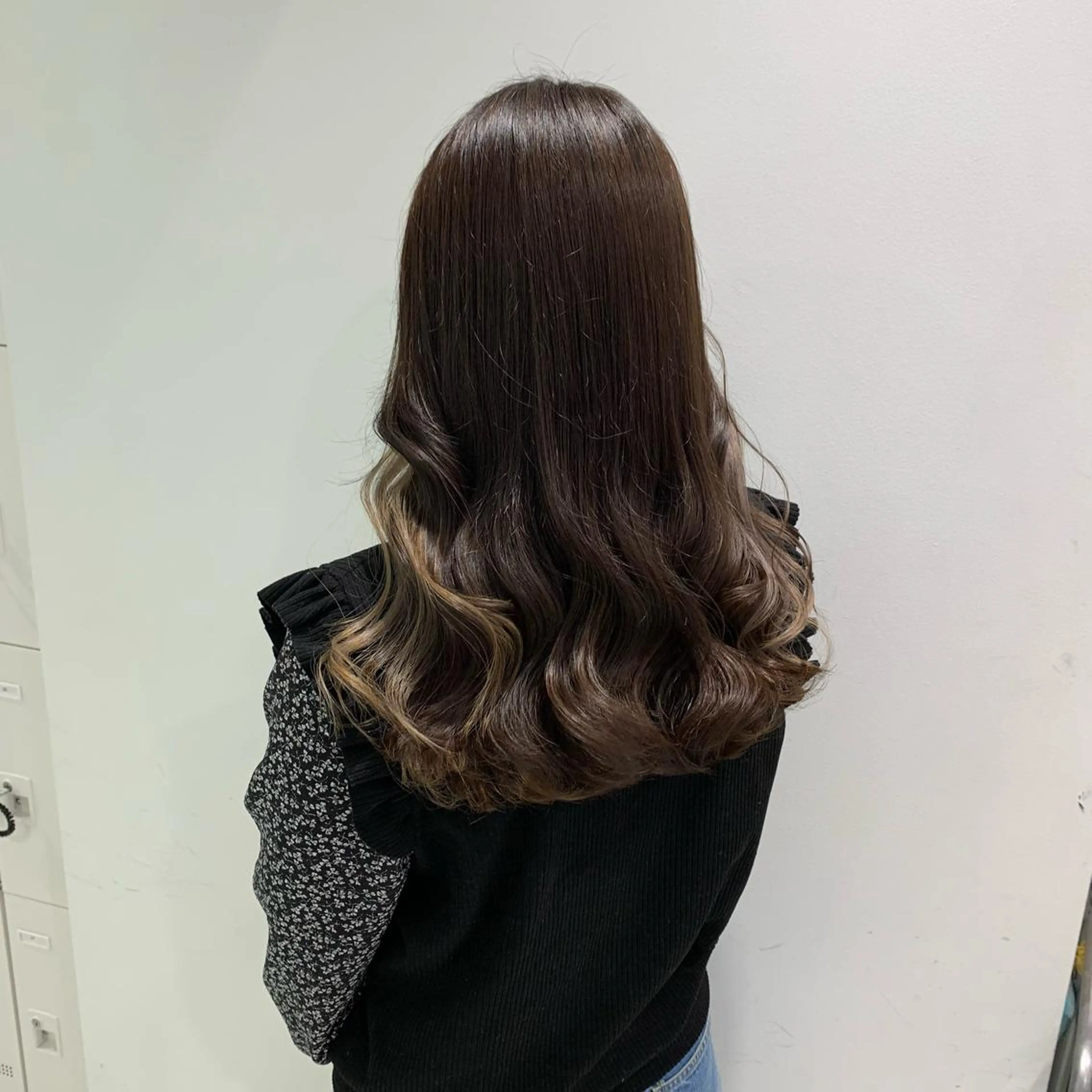 ロング カラー 🪞ハイトーン🪞 🤍waka🤍のヘアスタイル