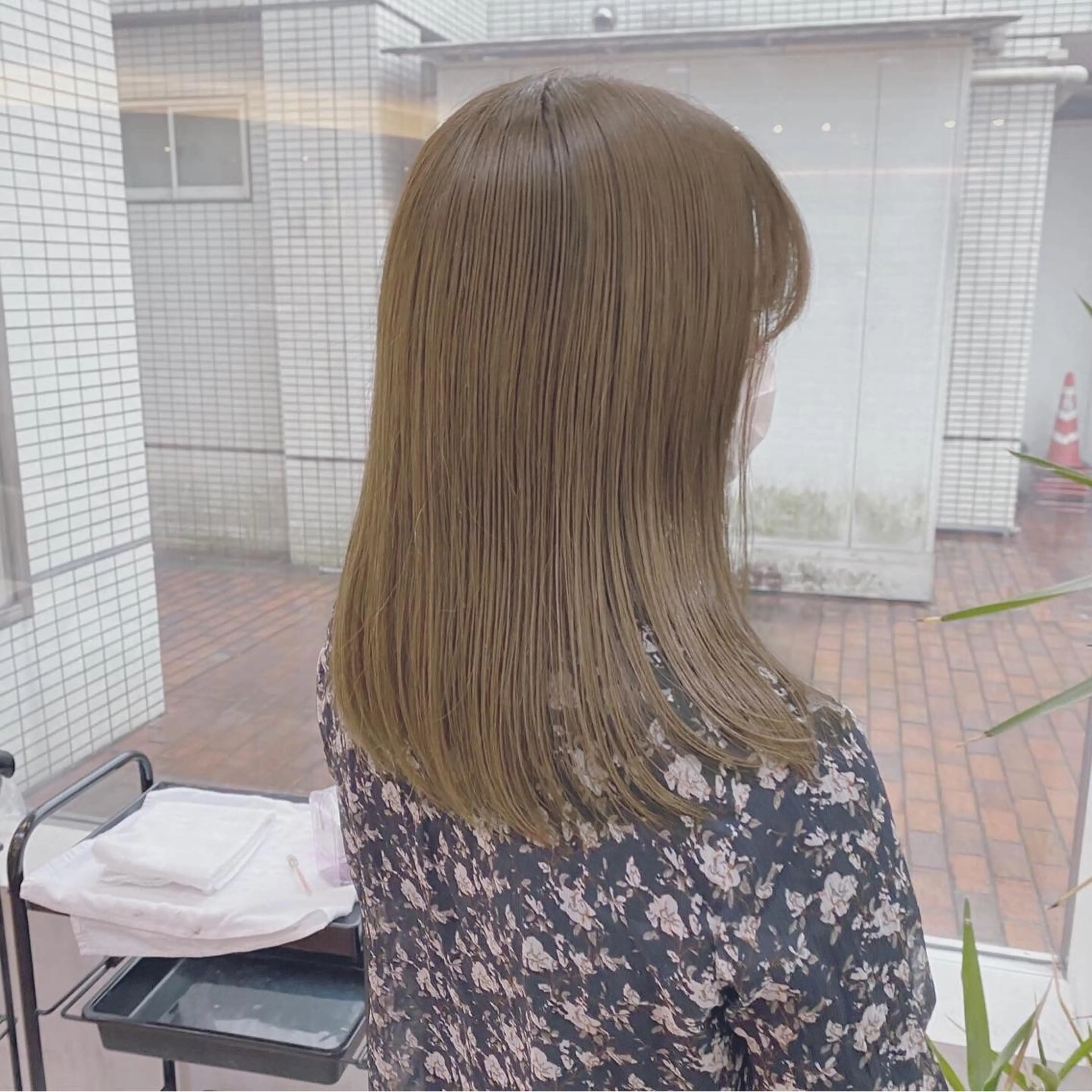 セミロング カラー 艶髪レイヤー屋さん 大澤竜馬のヘアスタイル