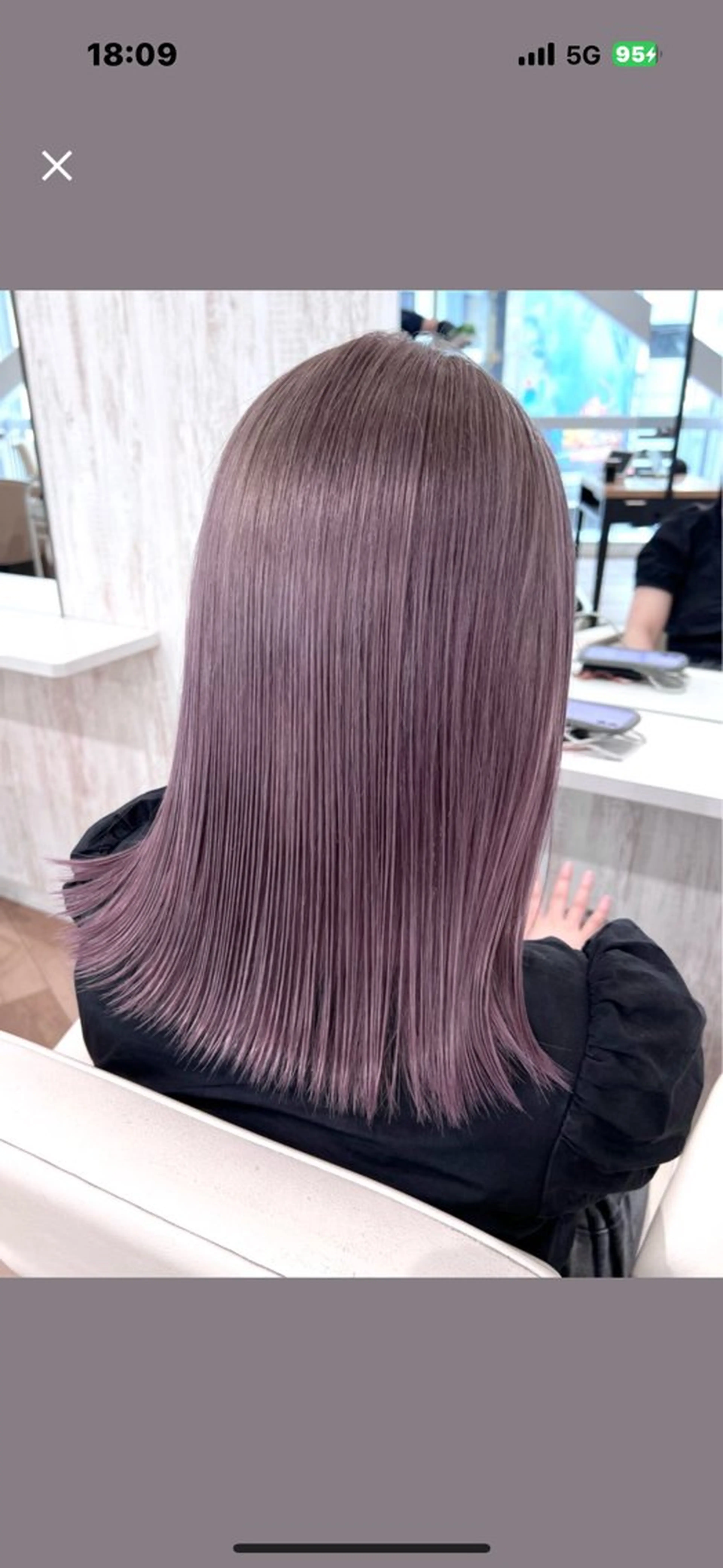 セミロング 🩶 momoka 🩶のヘアスタイル