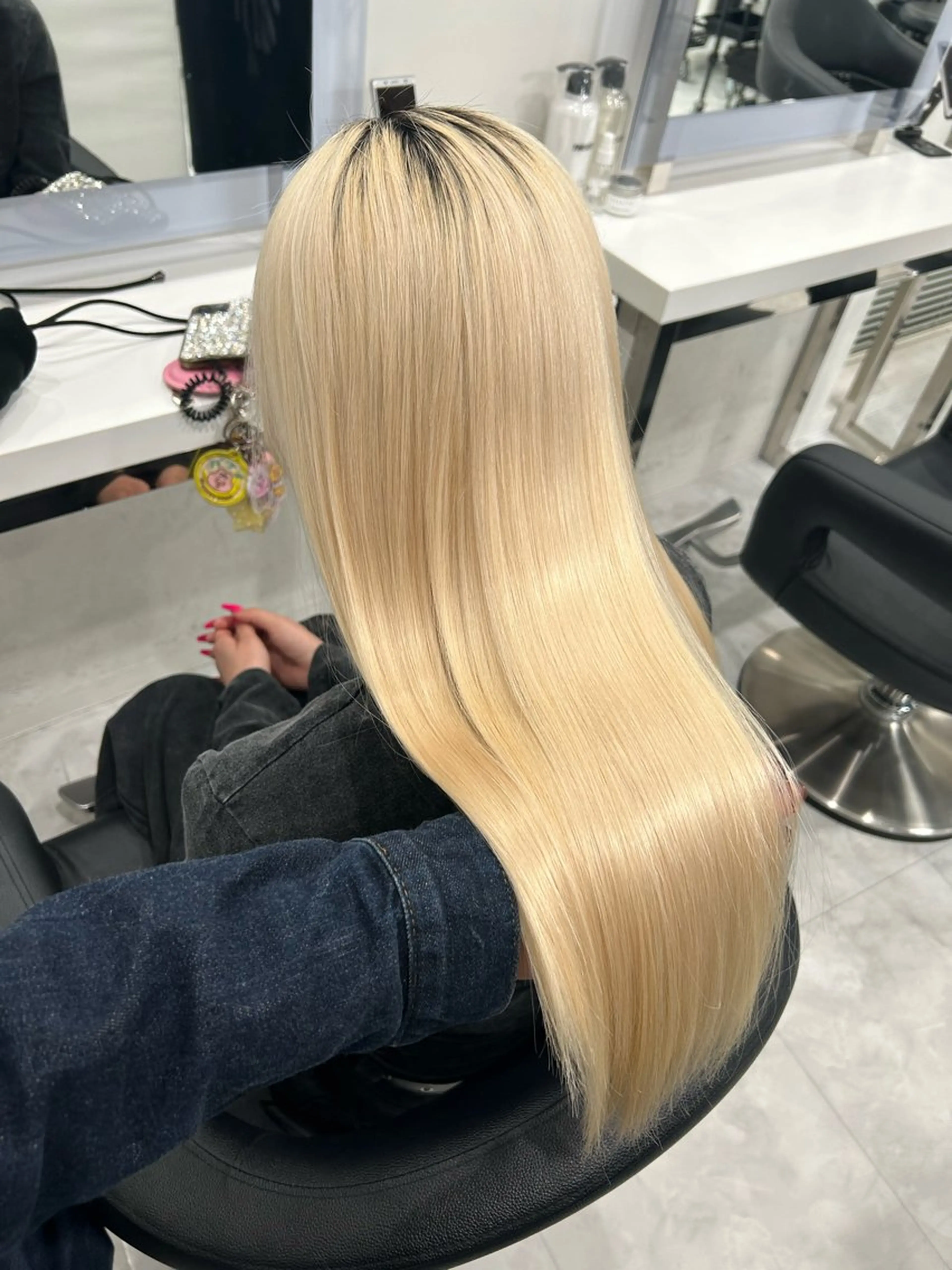 ロング ヘアカラー トリートメント 大人っぽベージュ🤍 レイヤーRikutoのヘアスタイル