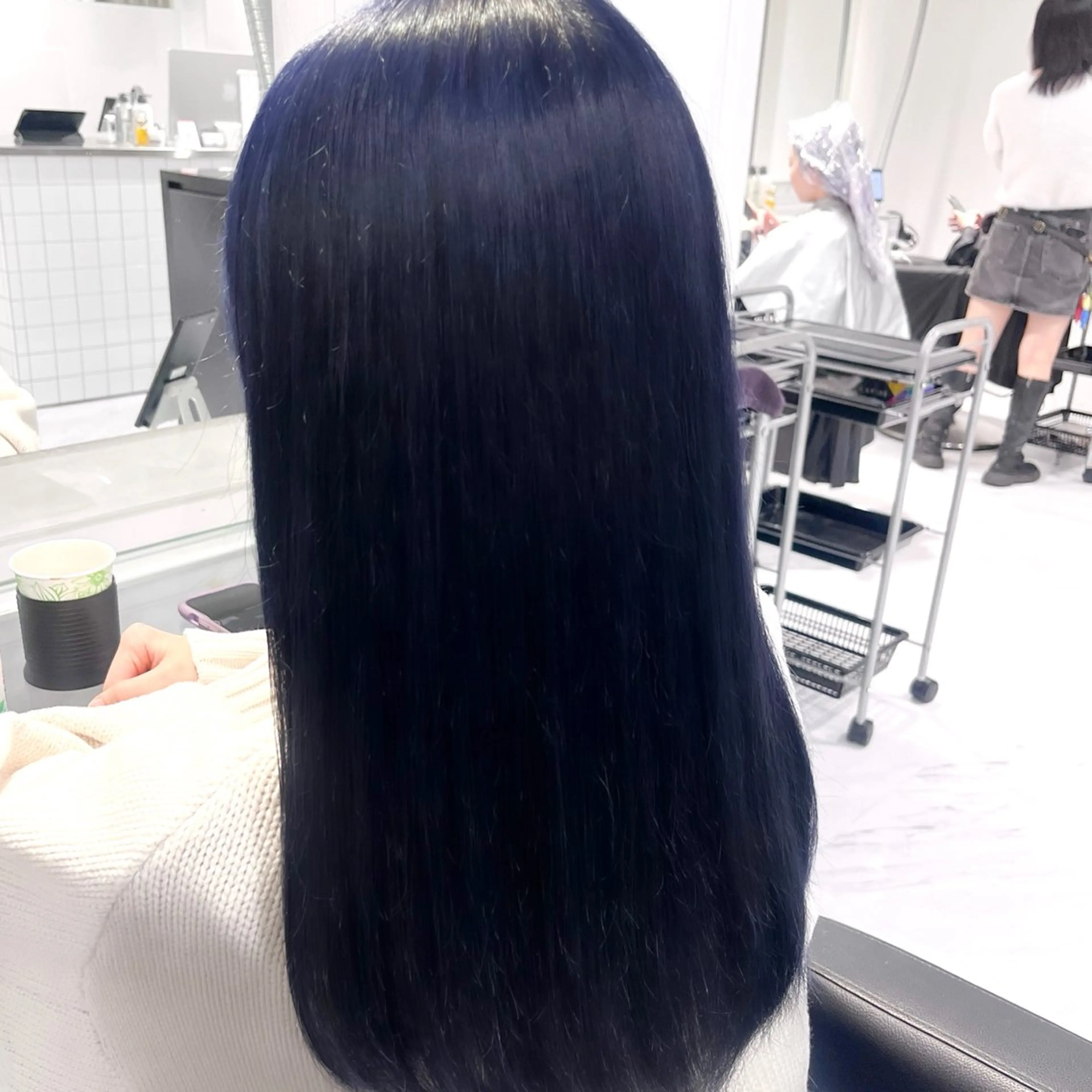 ロング カラー 🫧うる艶トレンド 🫧透明感カラーのヘアスタイル