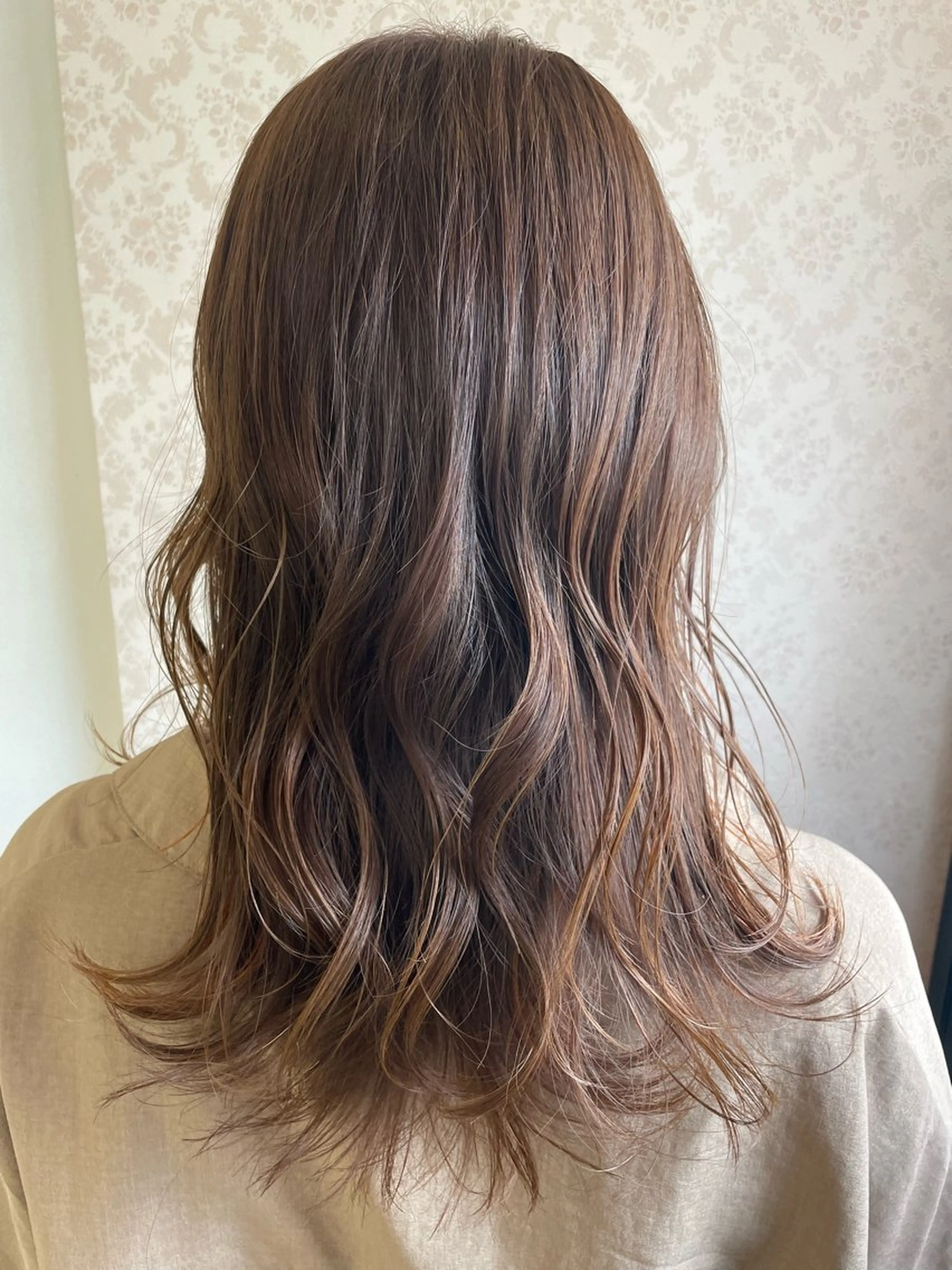 ロング カラー ヒヨシ ルナのヘアスタイル