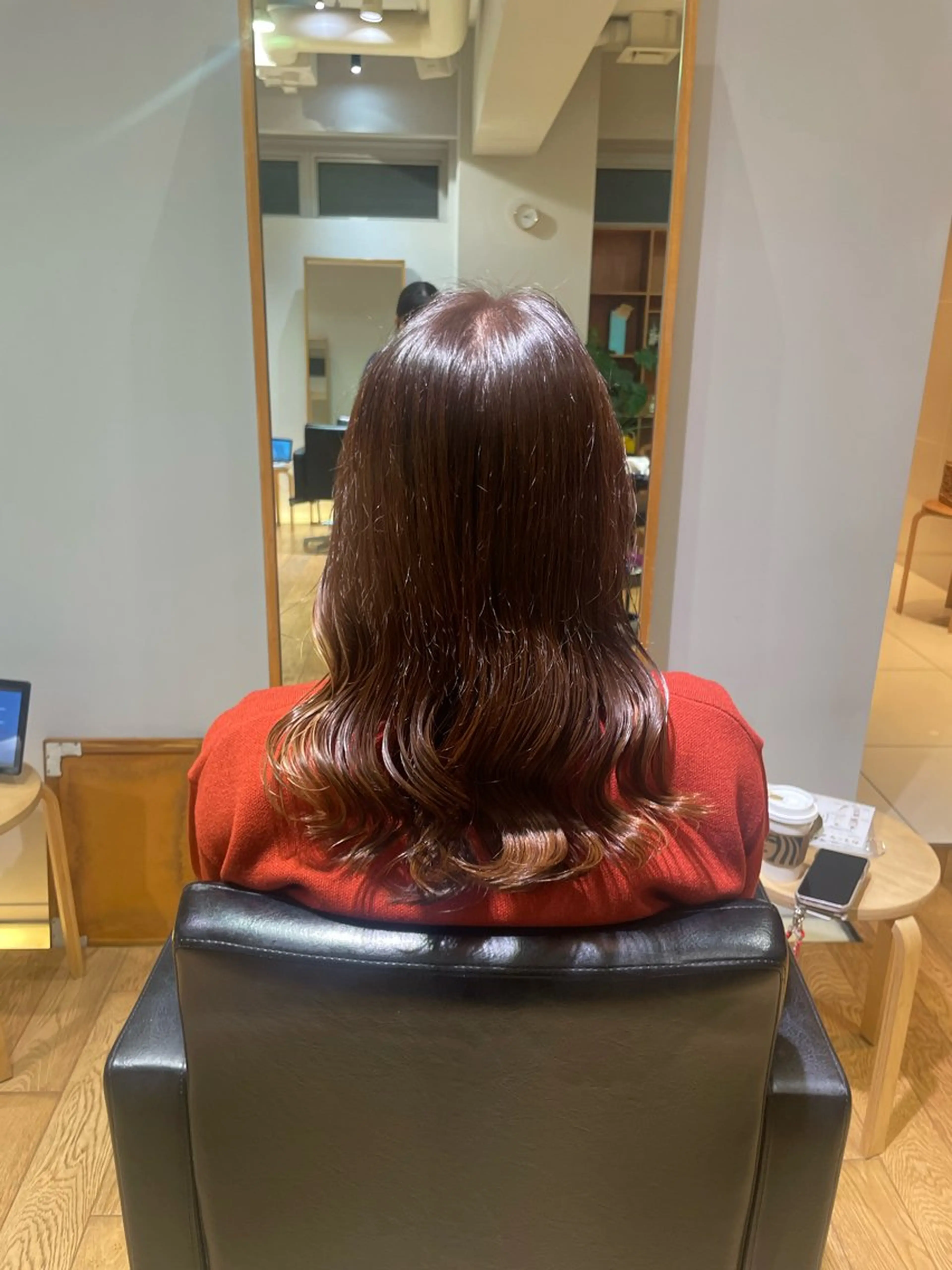 セミロング chihiro / レイヤーカットモデルのヘアスタイル