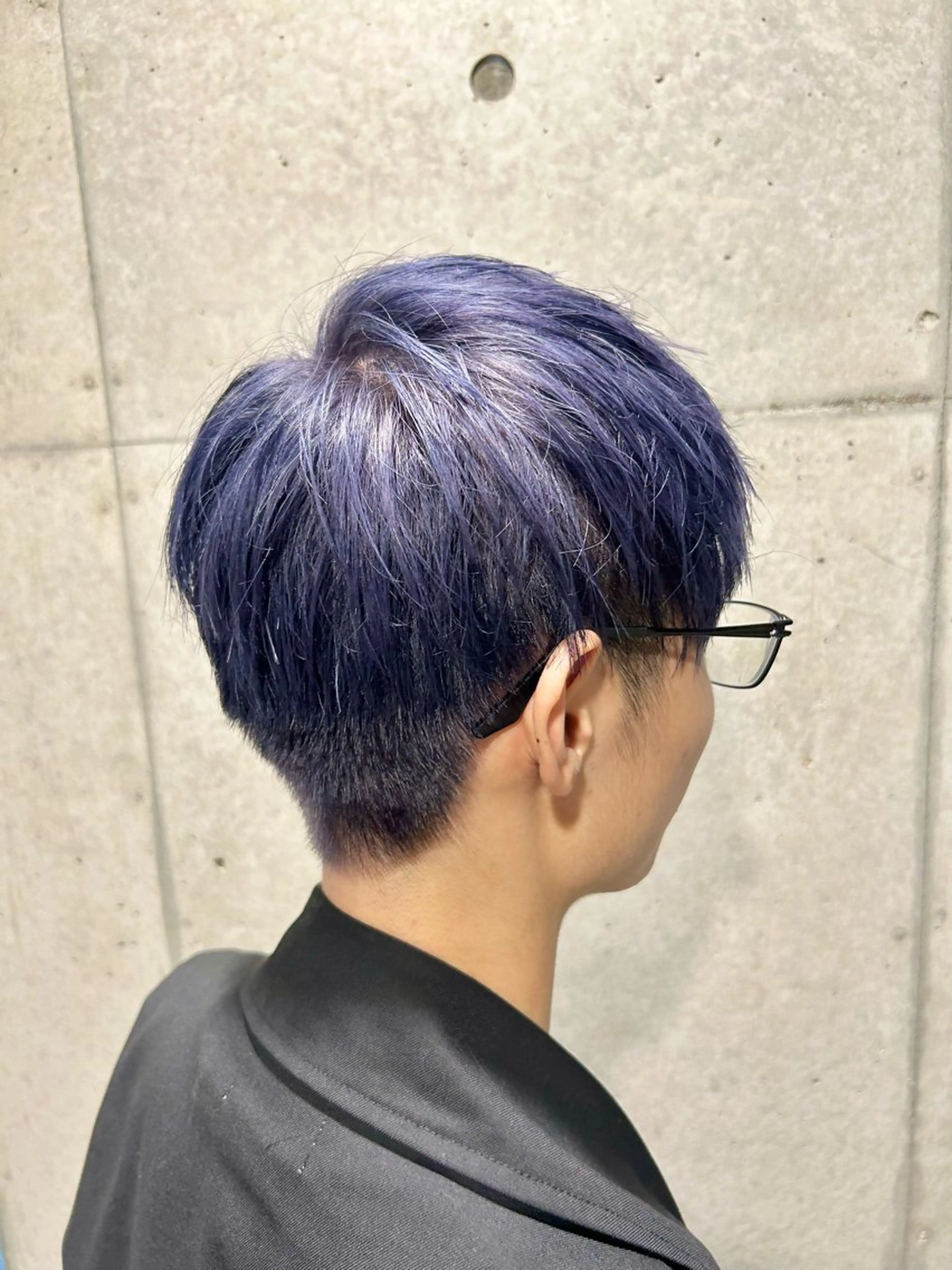 ショート カラー メンズ バイオレットカラー カット ヘアカラー aivee所属・【メンズ特化】 🧊Sunao🧊のヘアスタイル