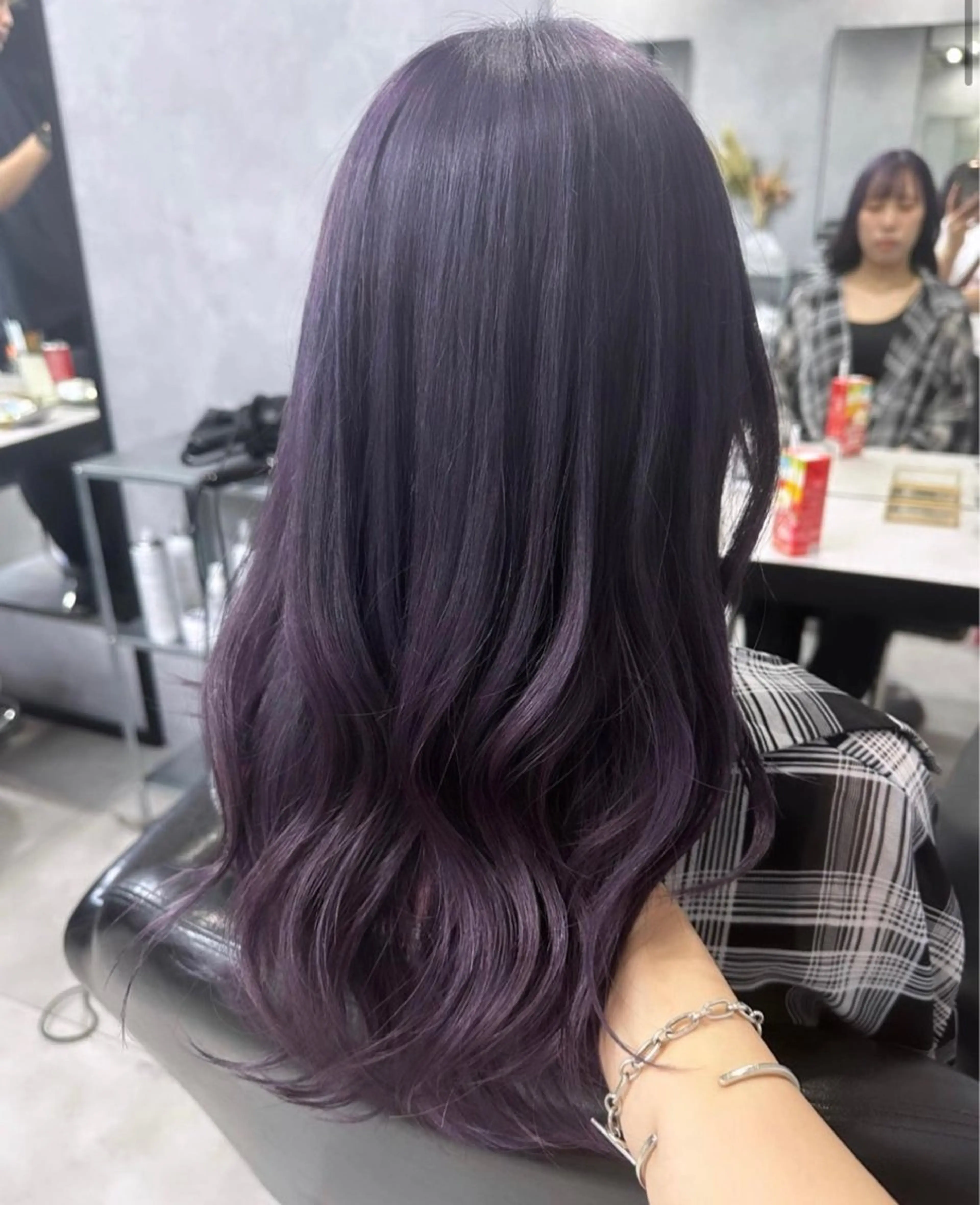 ロング カラー パープルカラー トリートメント カット ヘアカラー トリートメント 【原宿プルエクステ】 NANAMIのヘアスタイル