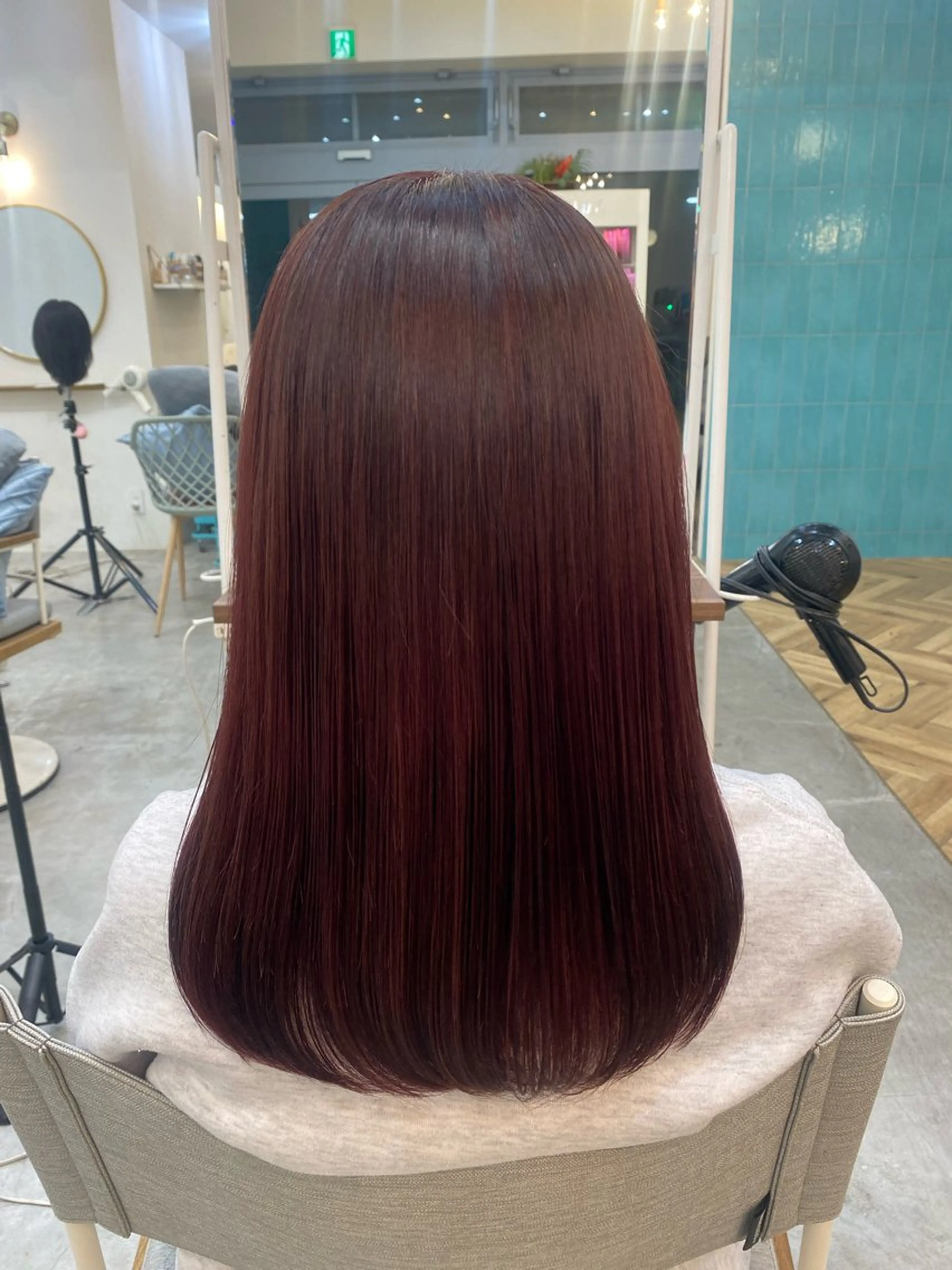 ミディアム ヘアカラー ROMMY所属・似合わせヘア 💇🏻‍♀/マリアのヘアスタイル