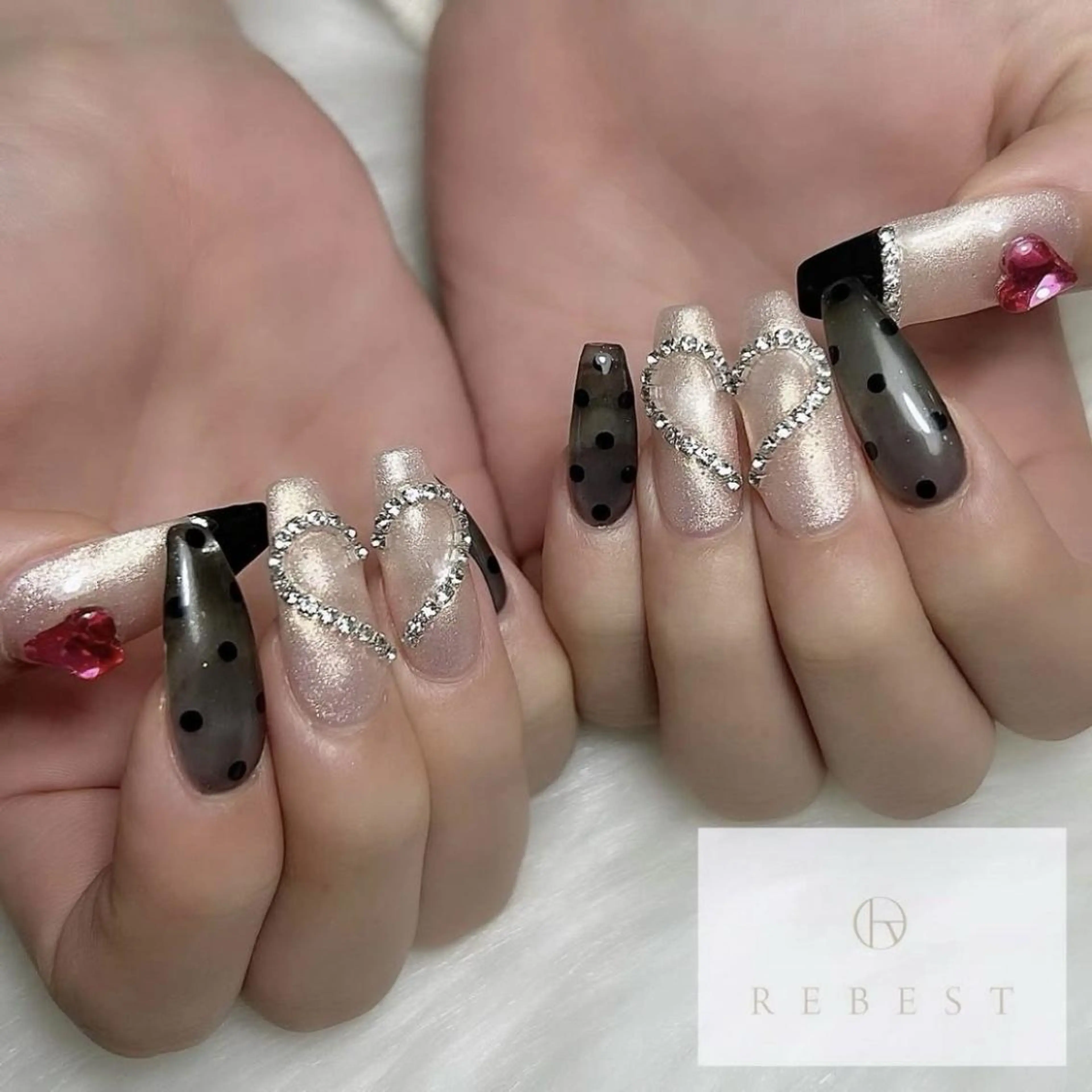 ネイル ハンドネイル REBEST南森町 nail🪽のネイルデザイン
