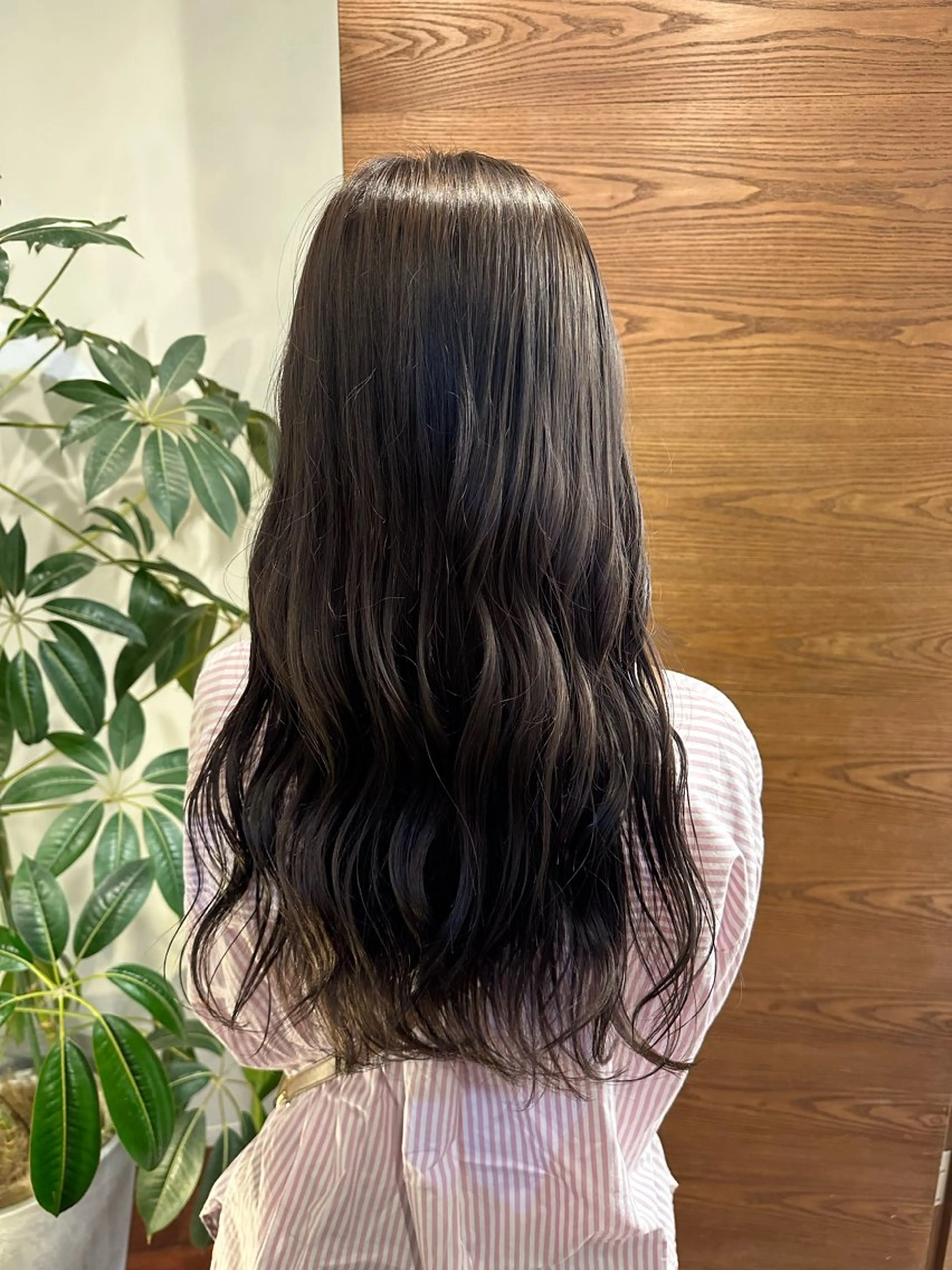 ロング ヘアカラー momo 札幌美容師のヘアスタイル