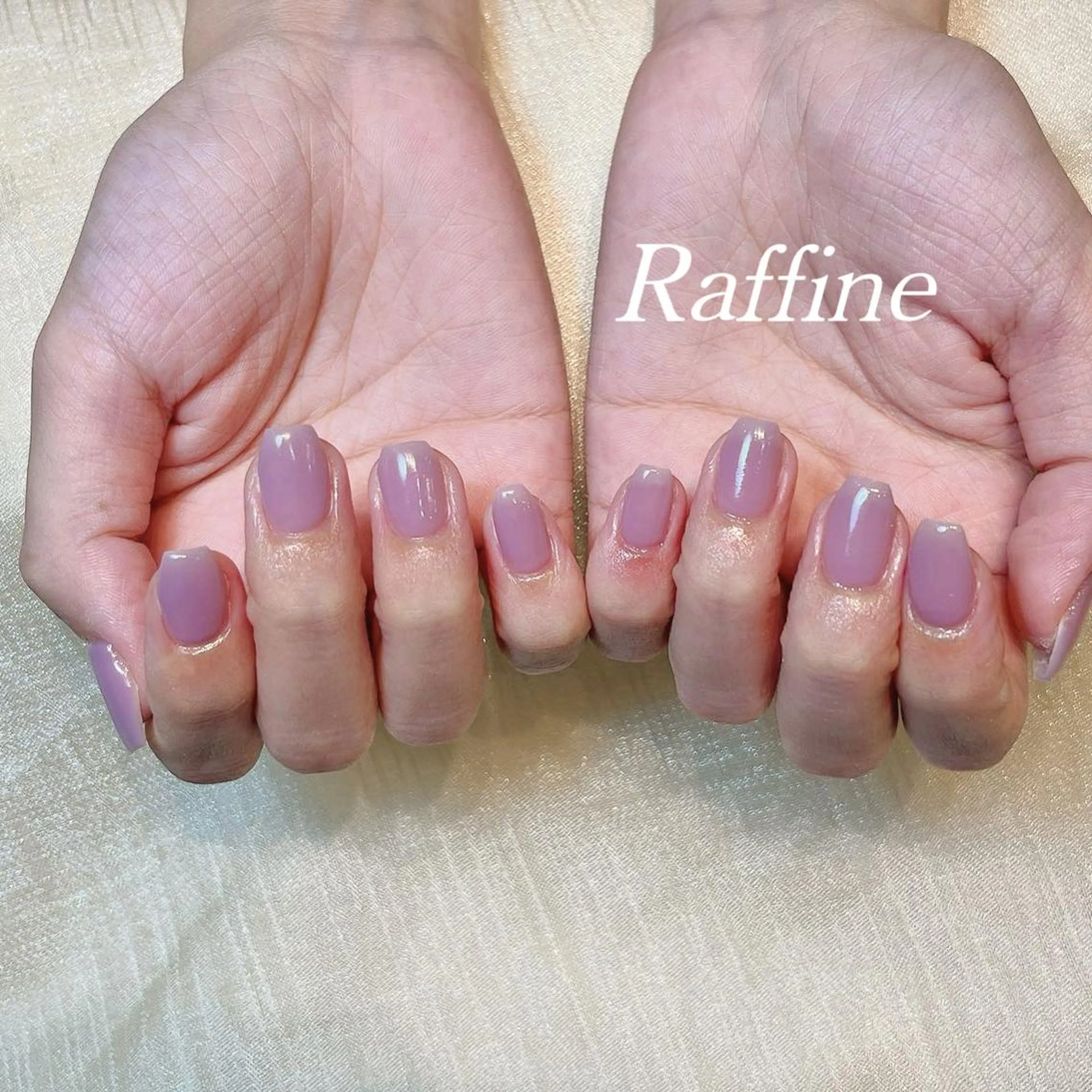 ネイル ハンドネイル RAFFINE 月🦋🩵のネイルデザイン