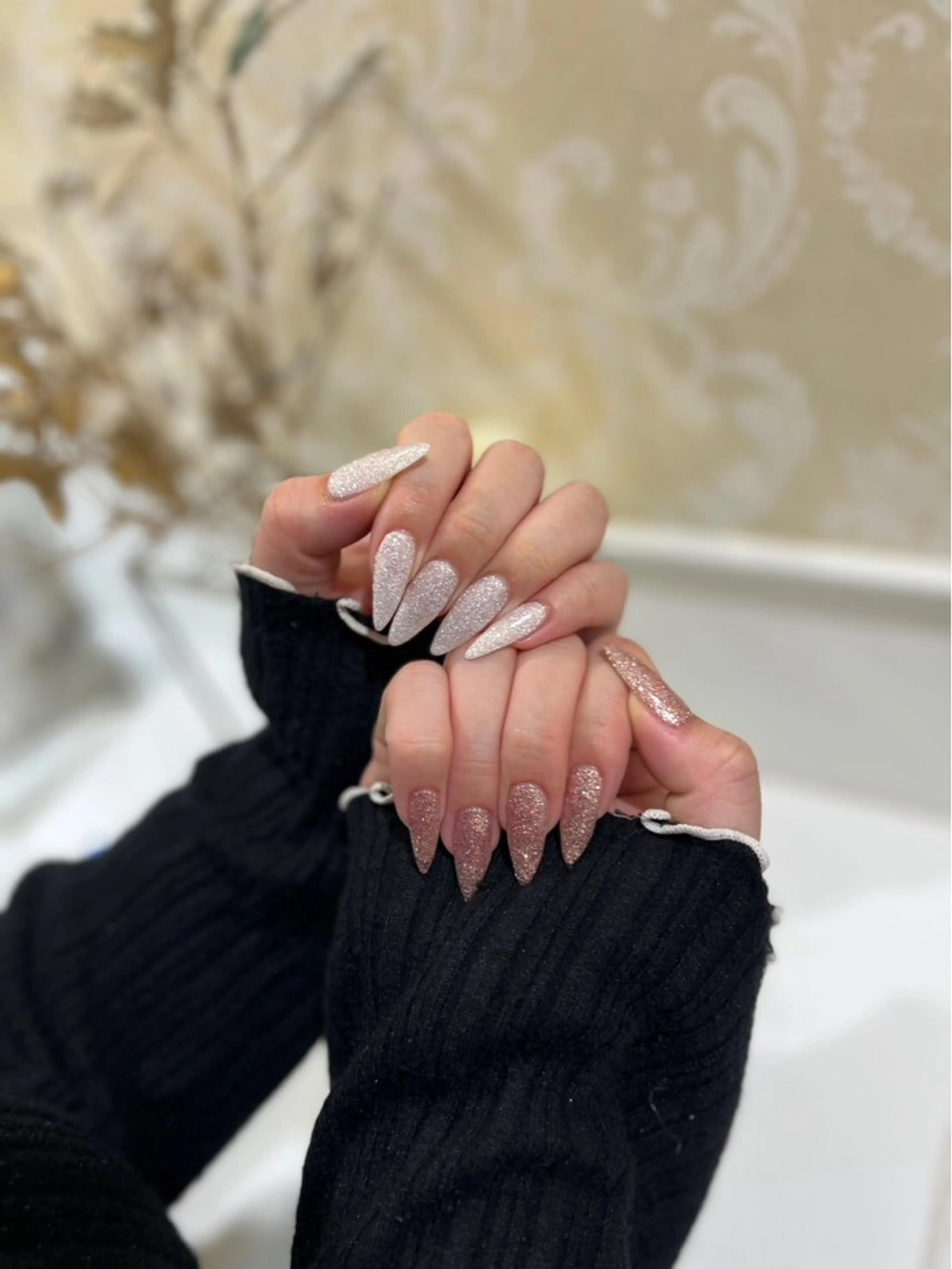 ネイル Raviy  新宿店所属・わたなべ あやかのネイルデザイン