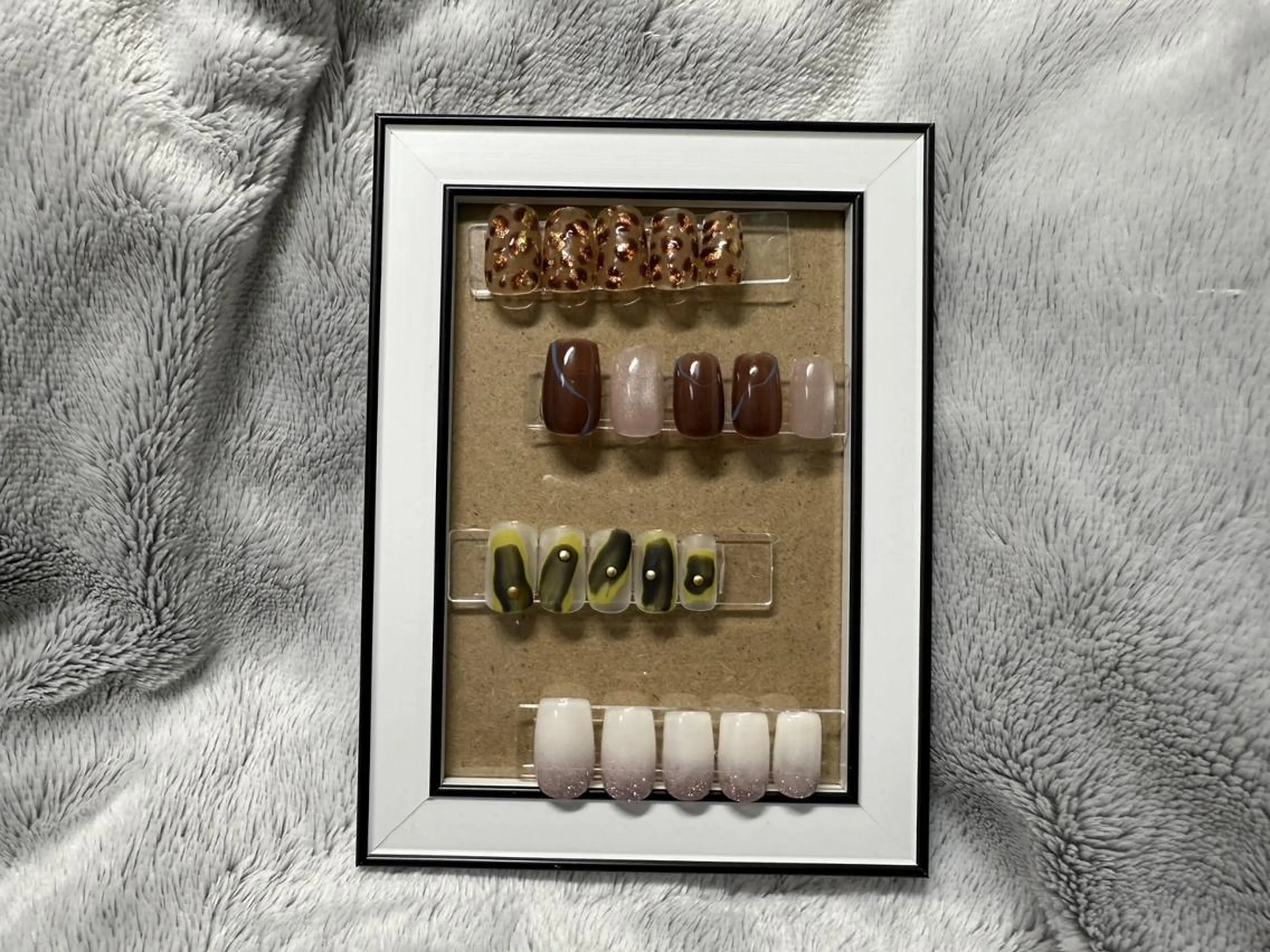 《見つけたらラッキー🌟ゲリラクーポン》オフなし【ハンド】定額アート💅シンプル￥4000/トレンドデザイン￥4800の写真