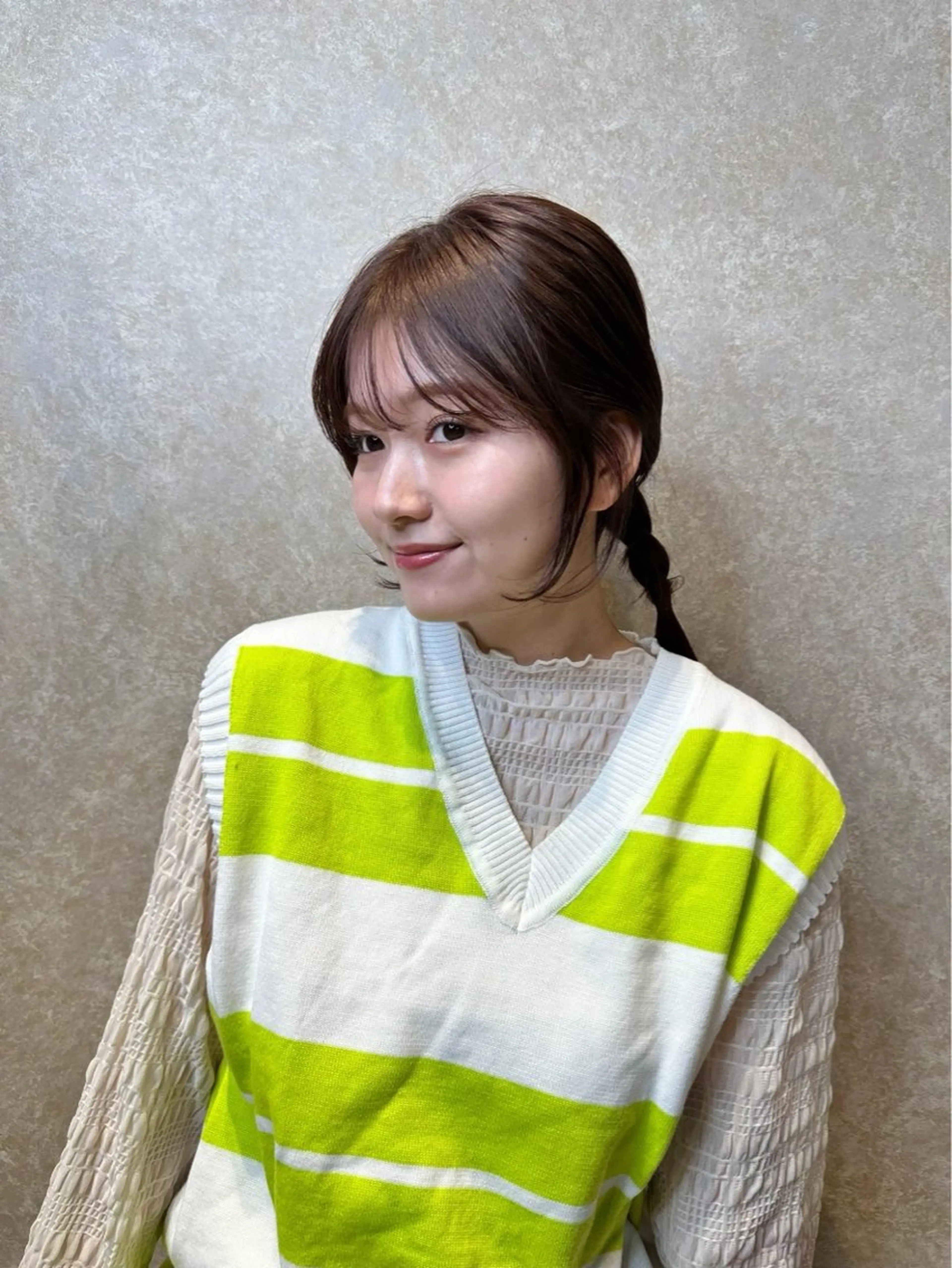 セミロング ヘアアレンジ Aono'Ba/LOVERS所属・野崎 桃実のヘアスタイル