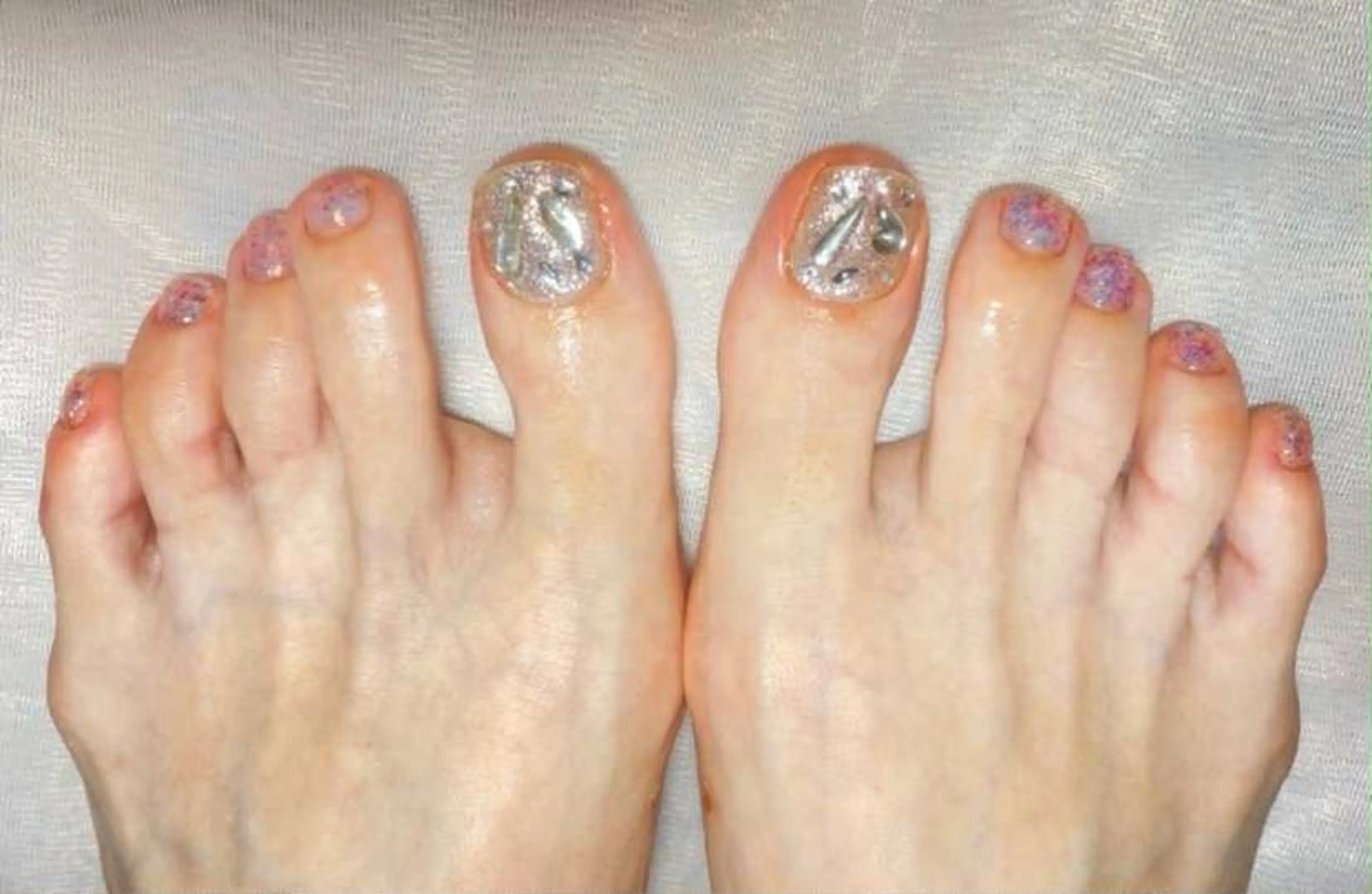 ネイル フットネイル ハンドケア Hi beauty テイのネイルデザイン