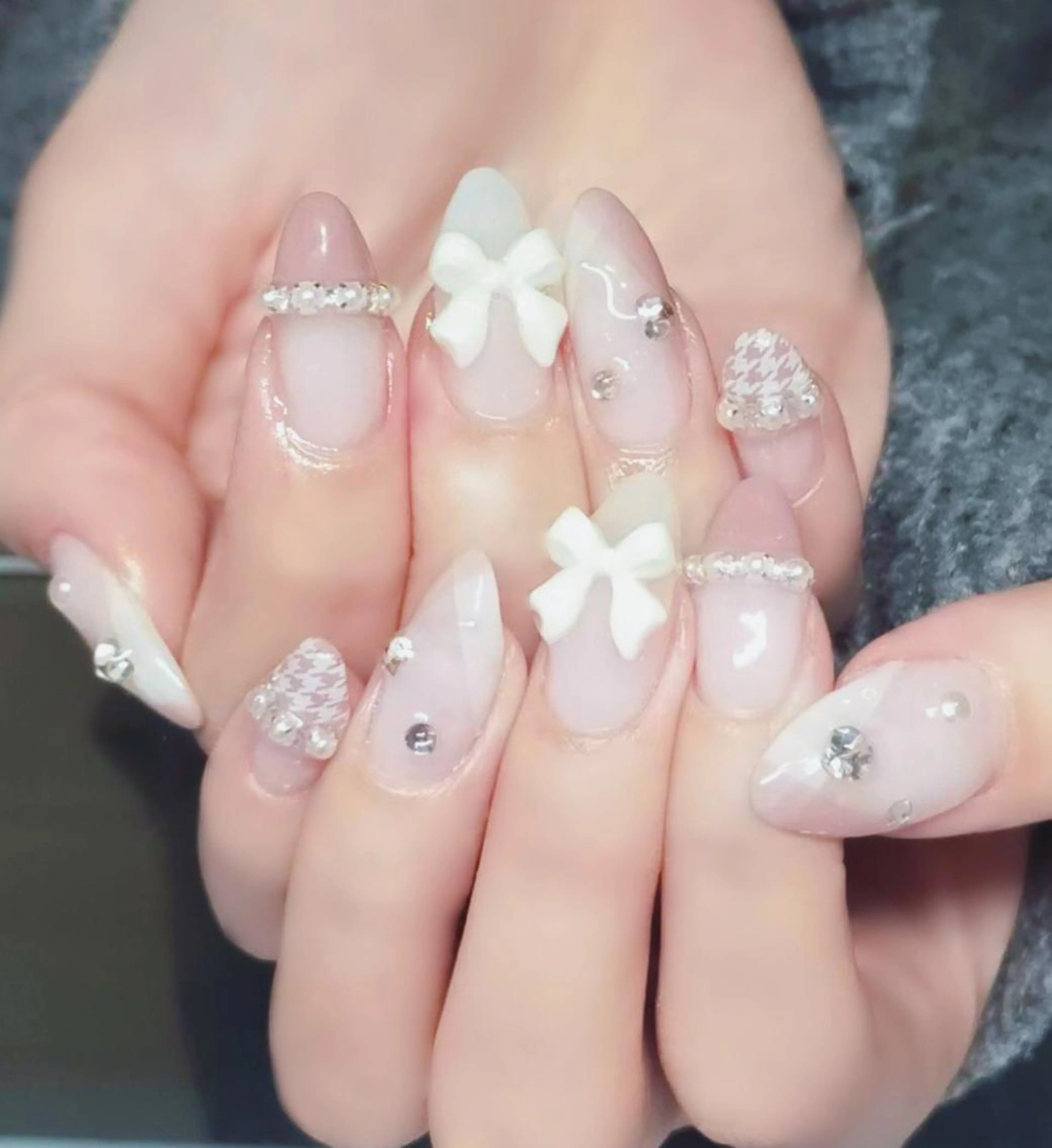 ネイル ジェルネイル キラキラネイル 韓国ネイル ピンク ワンホンネイル Nyanco Nailのネイルデザイン
