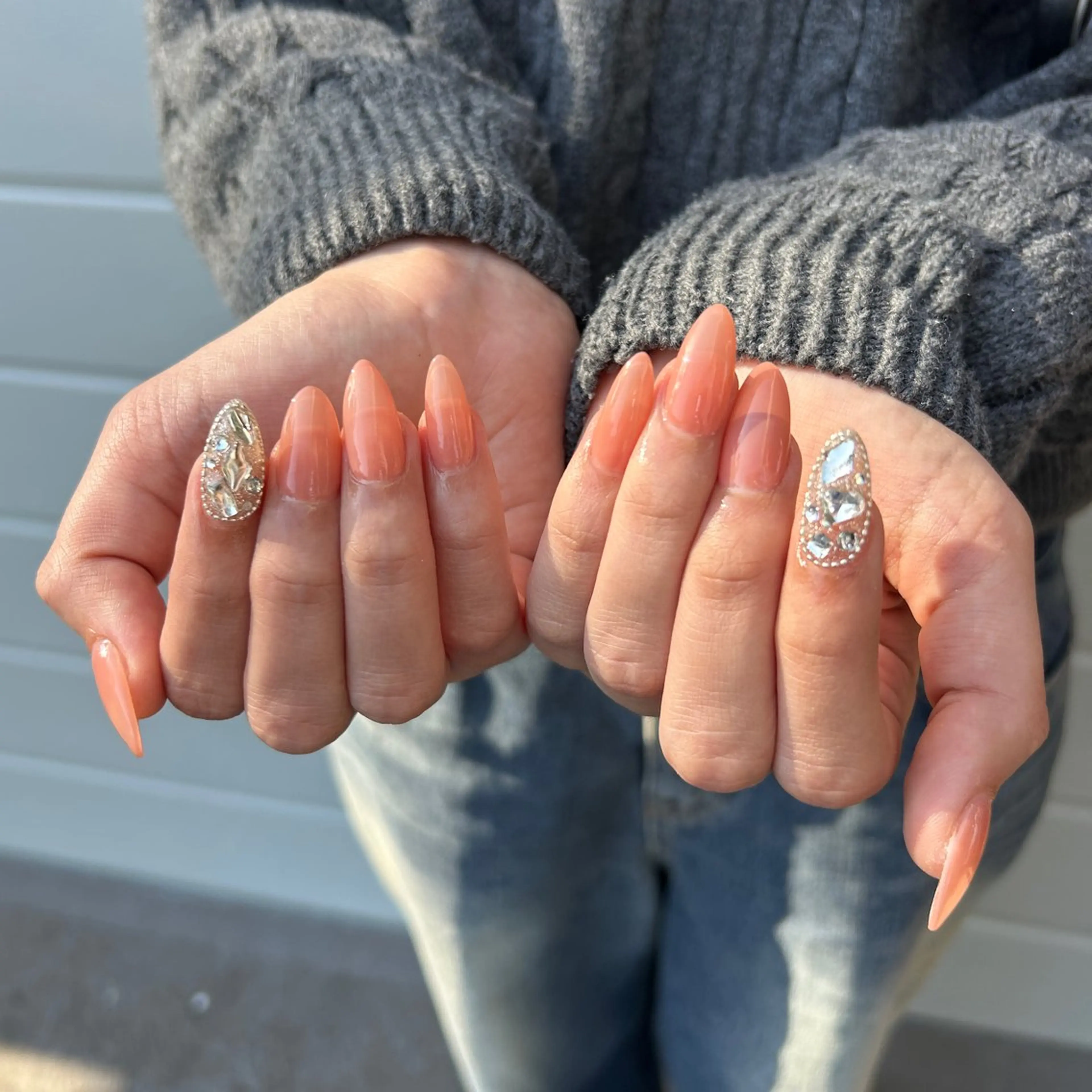 【オフあり】ワンカラー + ビジューデザイン２本💎の写真