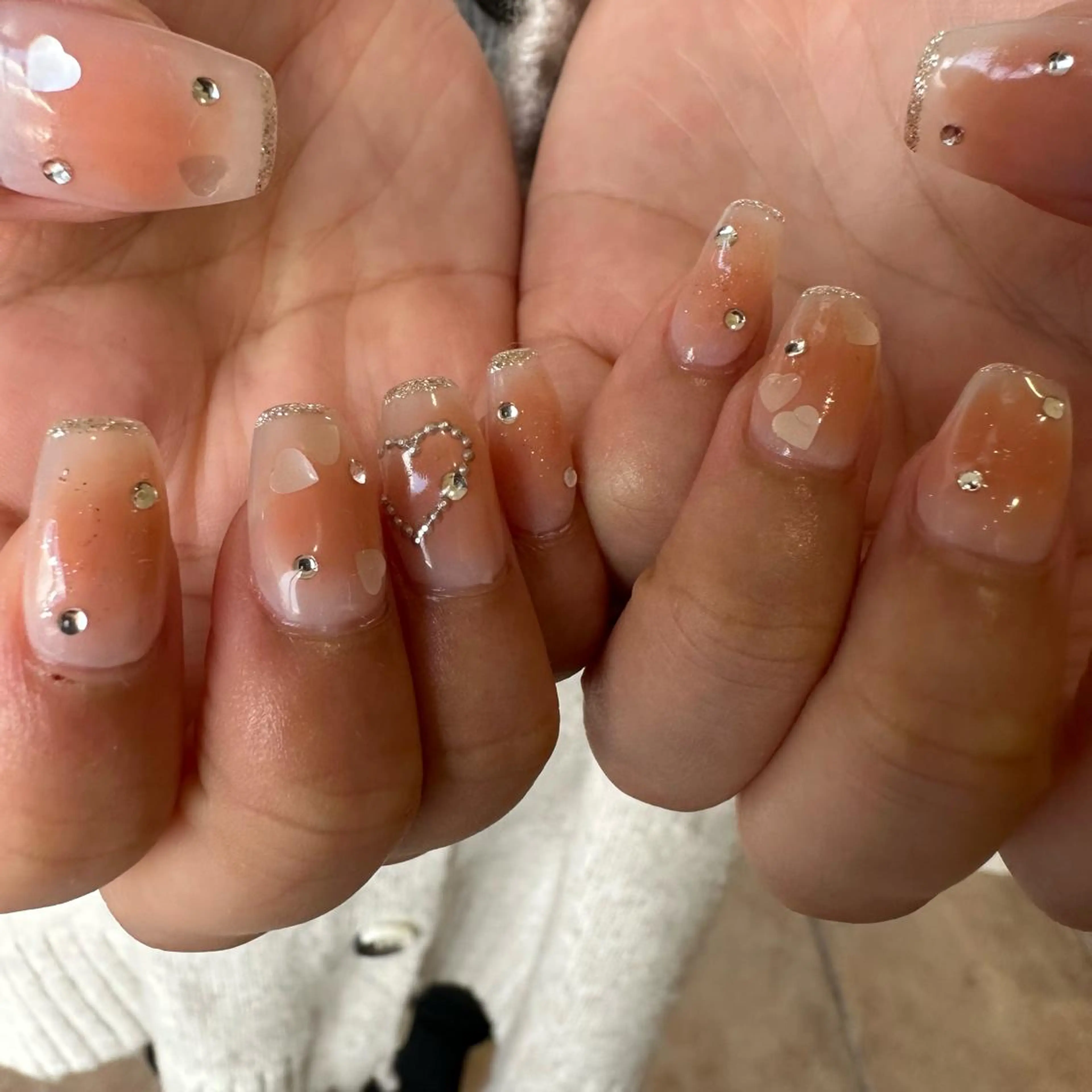 ネイル ハンドネイル 佐藤 穂乃香のネイルデザイン