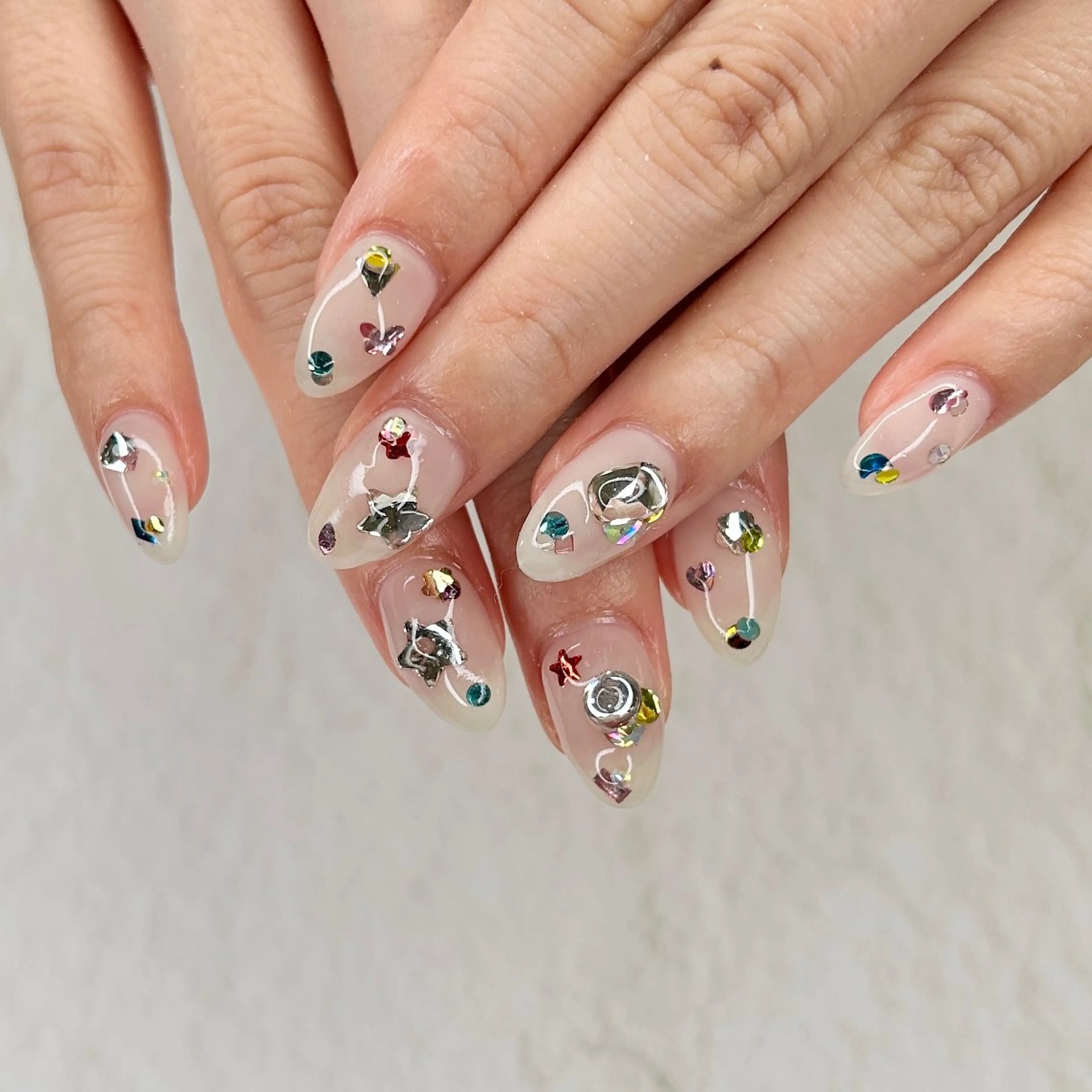 ネイル ハンドネイル フットネイル ease NAIL SALONのネイルデザイン