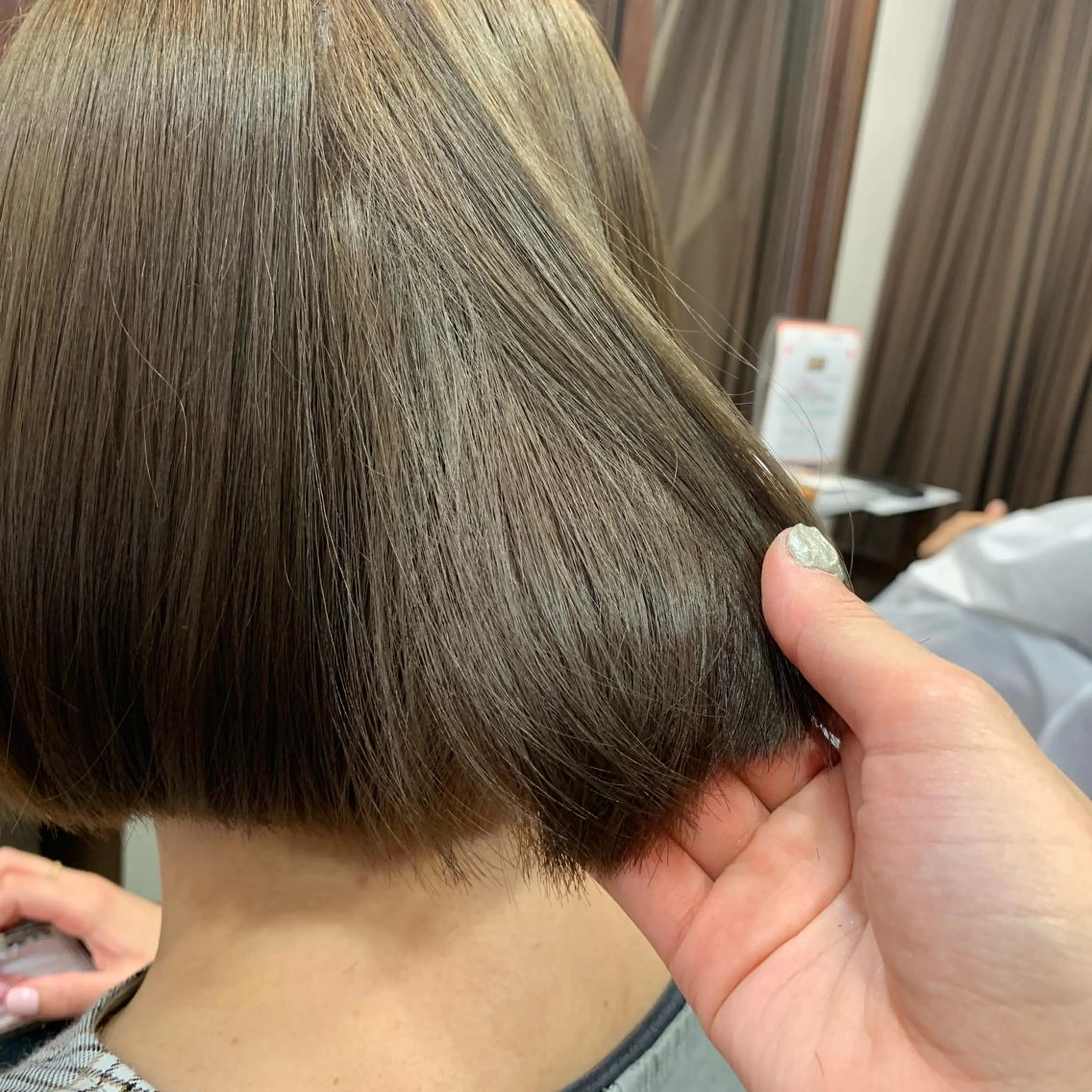 ショート カラー インナーカラー🧸 suzunaのヘアスタイル