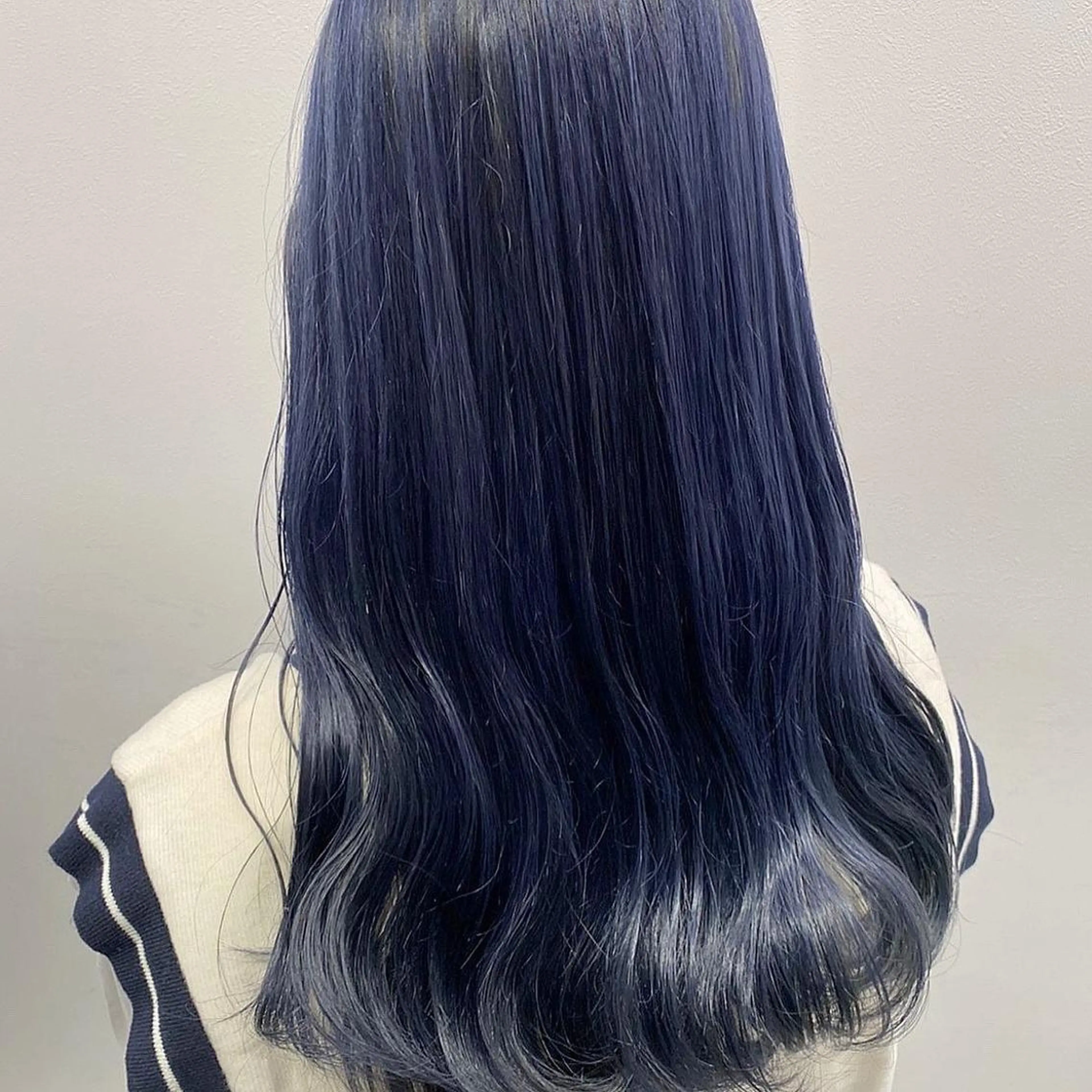 セミロング カラー ヘアアレンジ 黒髪 ブルーカラー ブルーブラック トリートメント 酸熱トリートメント 縮毛矯正 🤍ベージュ×艶髪 🤍Ryuta🤍のヘアスタイル