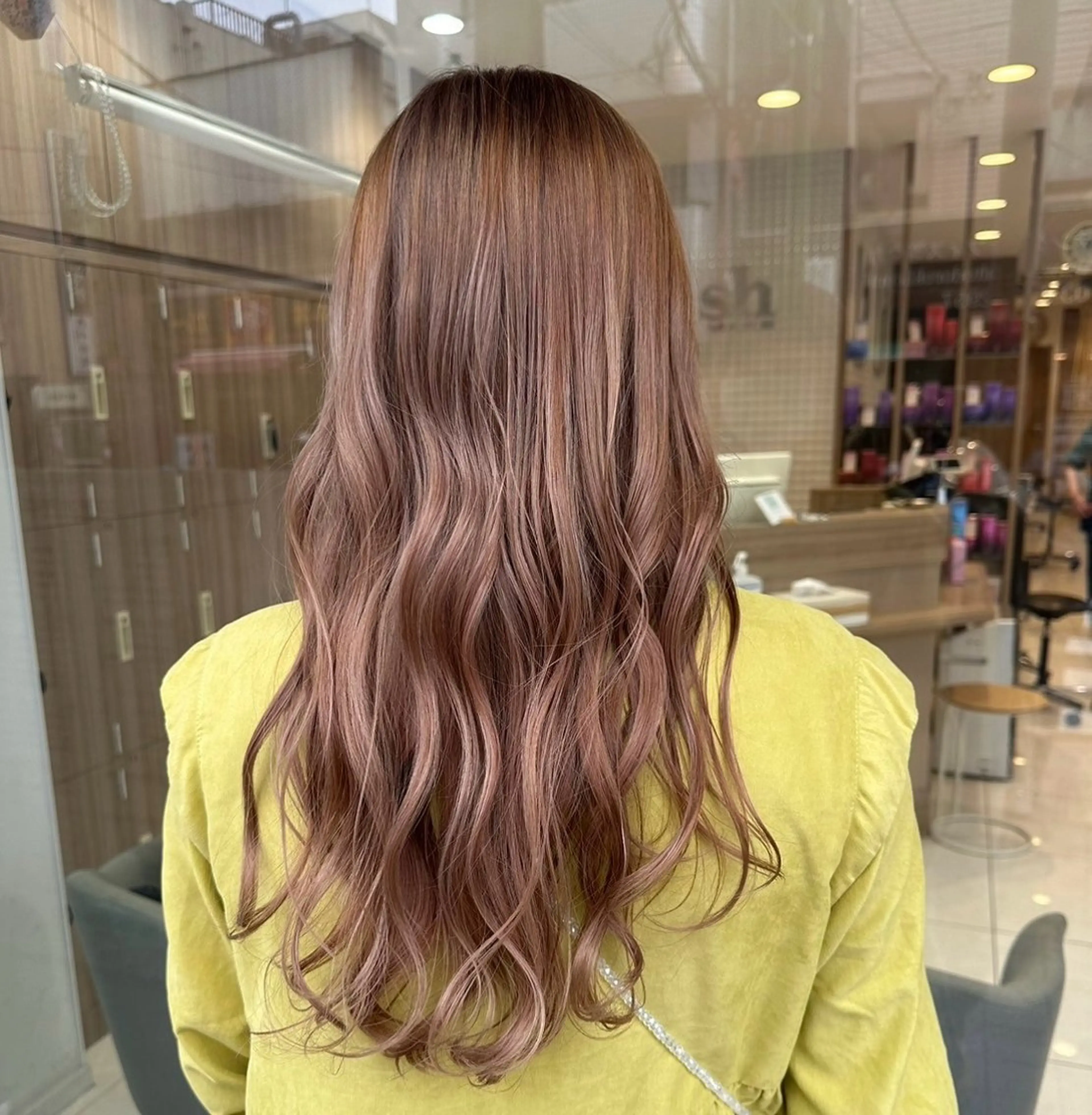 ロング カラー カット 柿崎 浩美のヘアスタイル