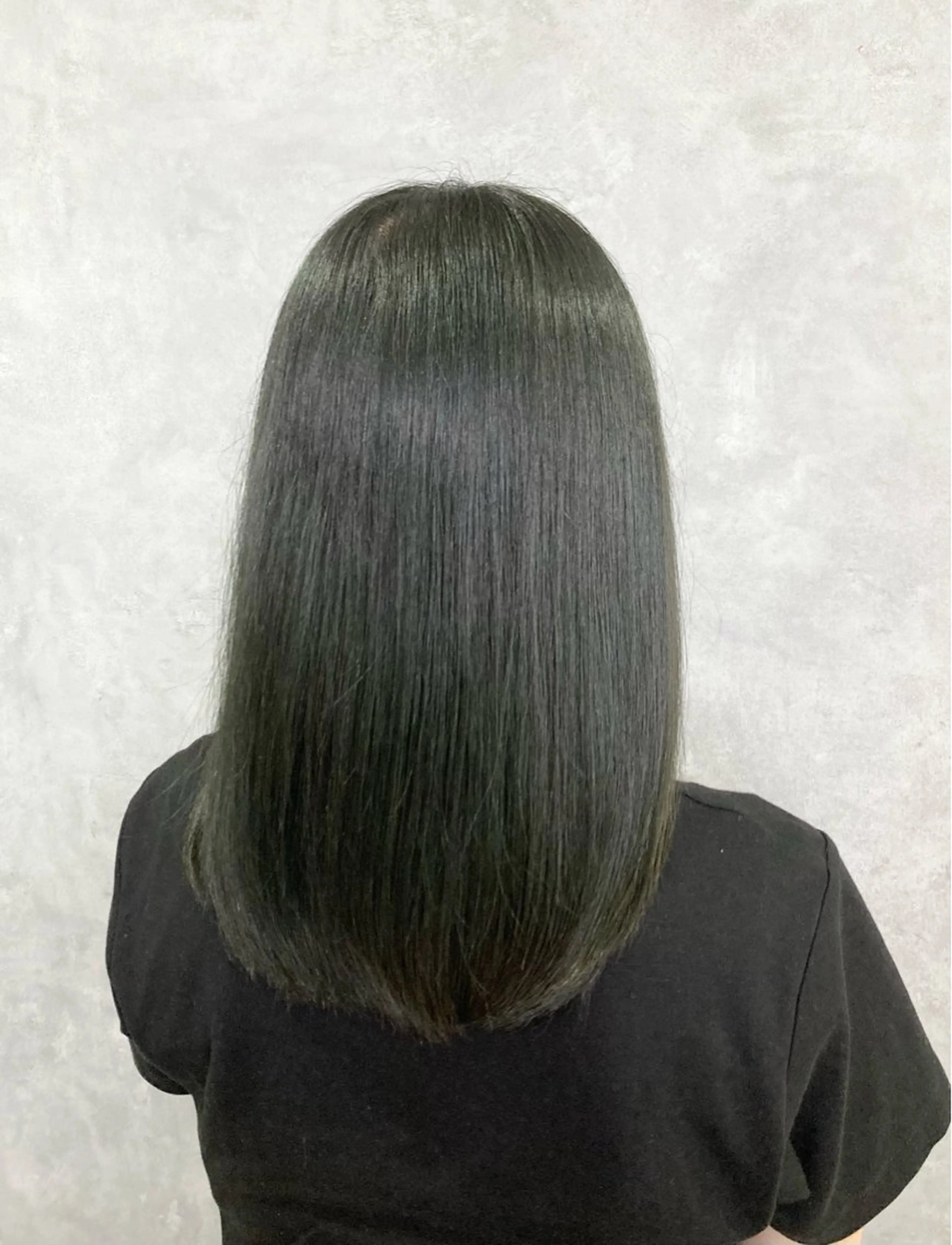 セミロング カラー グレージュ オリーブグレージュ オリーブグレー ヘアカラー トリートメント 🌈Agu hair 副店長/岩渕蓮のヘアスタイル