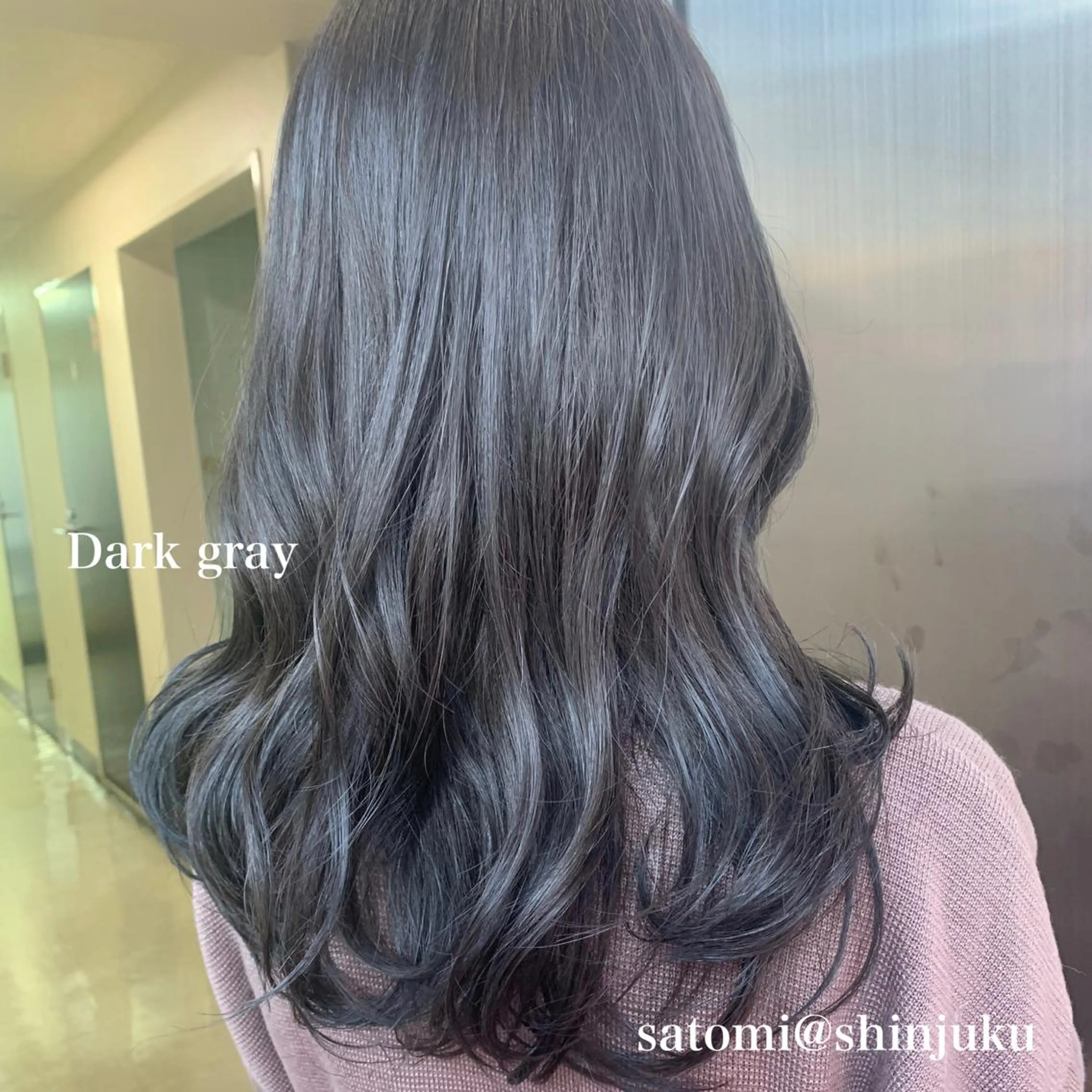 セミロング 淡色ふんわりhair 新宿satomiのヘアスタイル