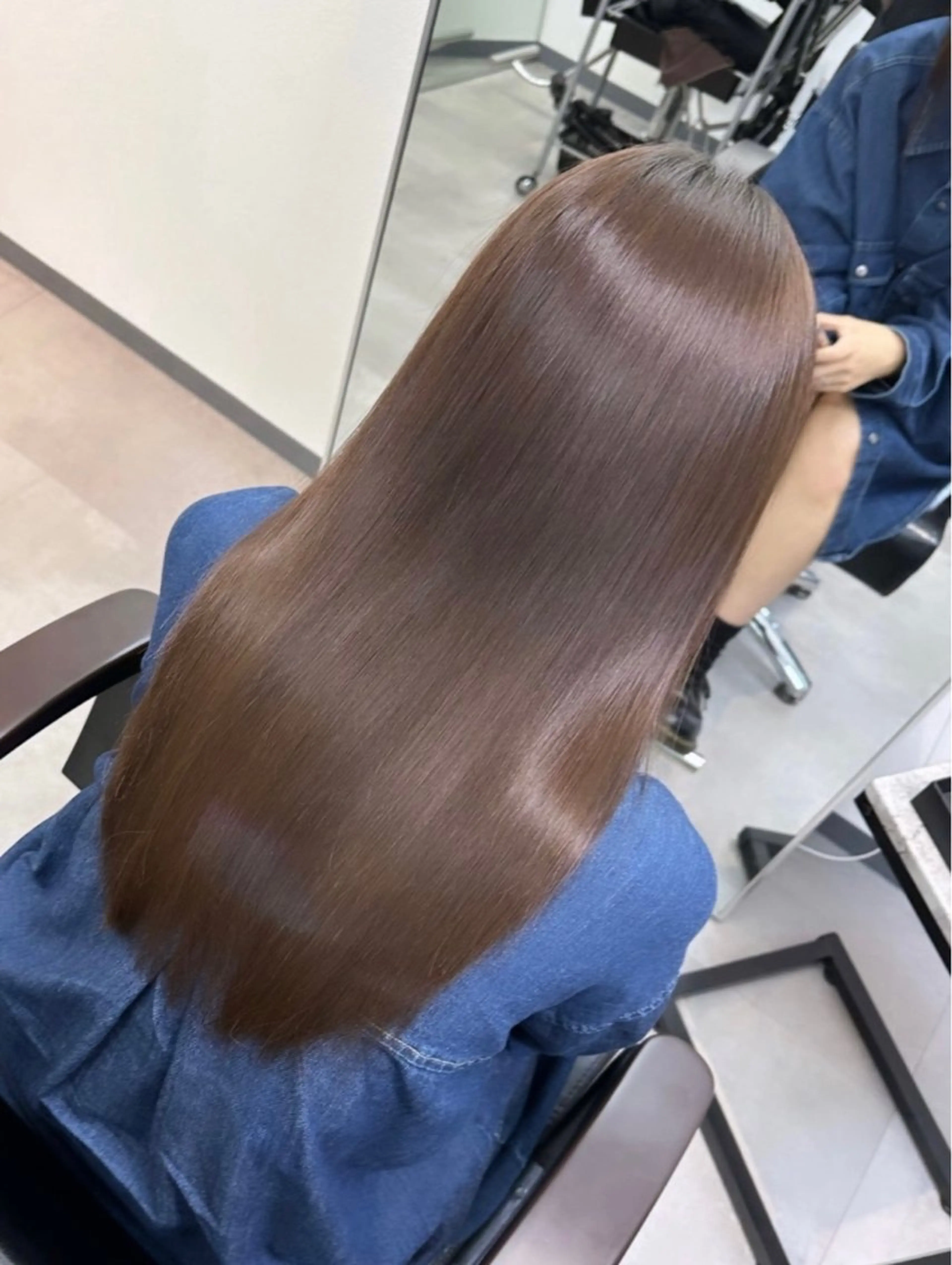 「平日限定🈹」ブリーチ毛でも艶髪に🫰髪質改善ストレート＋艶出しトリートメント🌈の写真