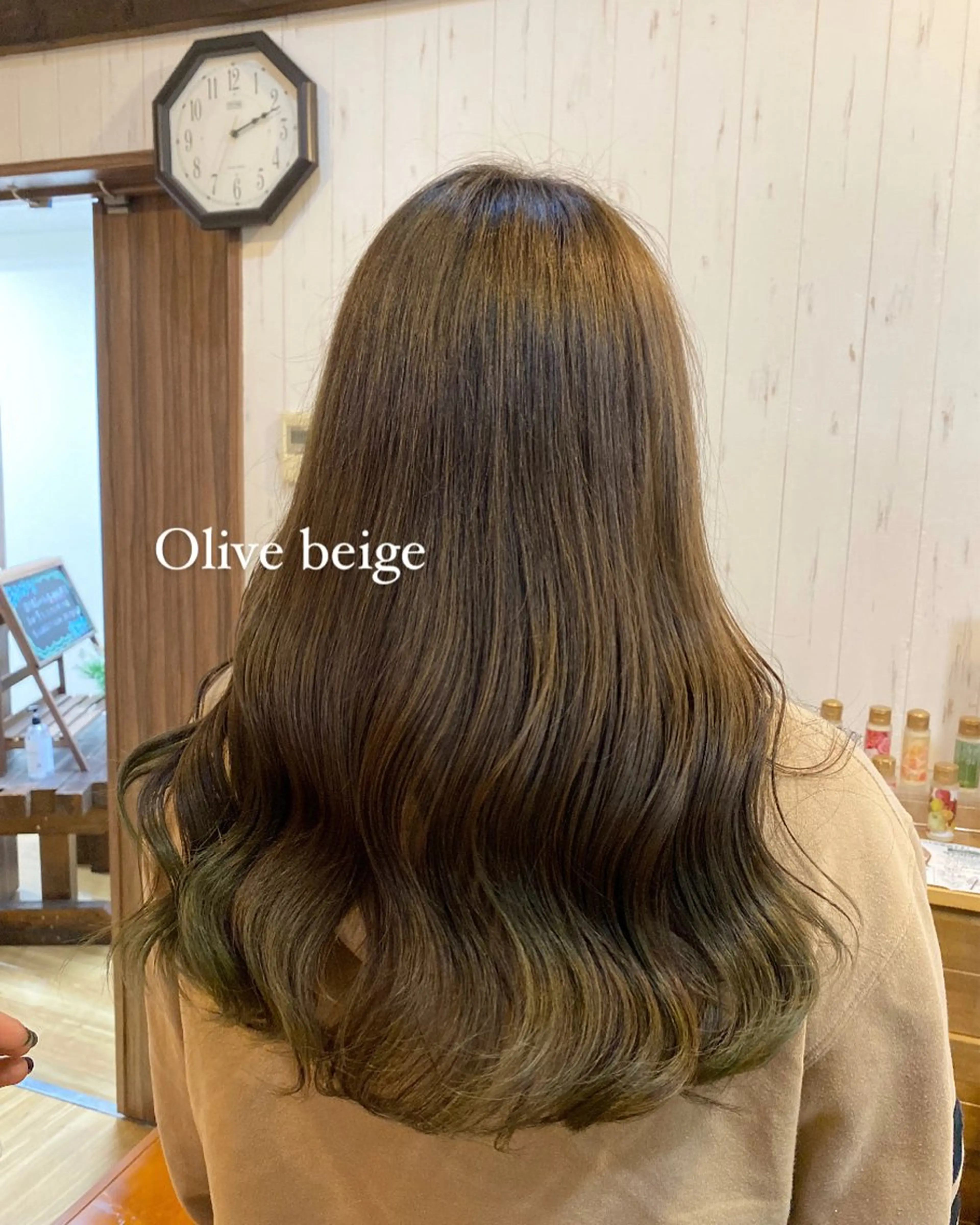 ロング カラー ヘアアレンジ ベージュカラー オリーブベージュ ヘアカラー inq sakae所属・りん🌷︎名古屋 透明感カラー/カットのヘアスタイル