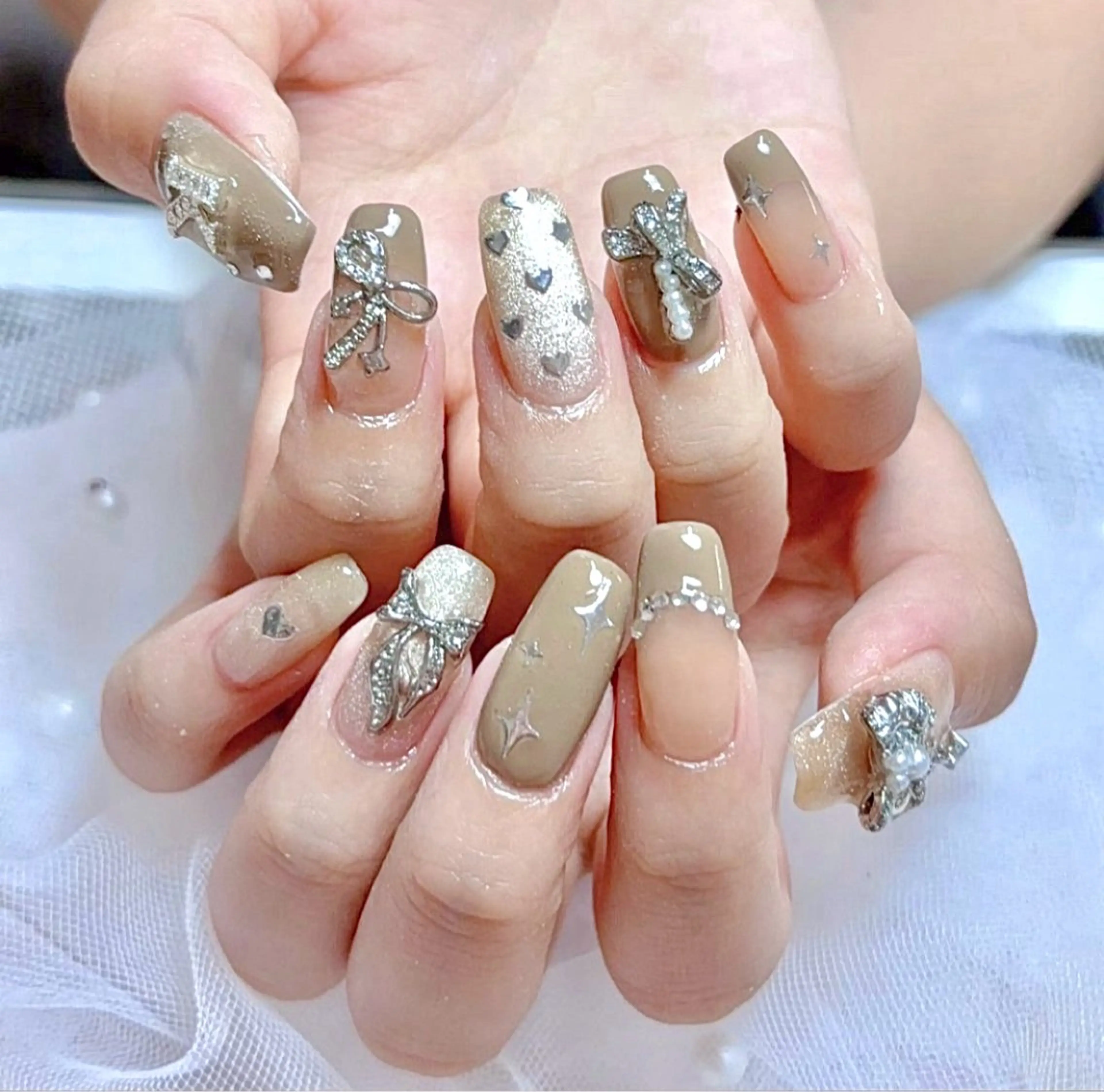 ネイル ハンドネイル 💗キラネイル💗 モチ最高のネイルデザイン