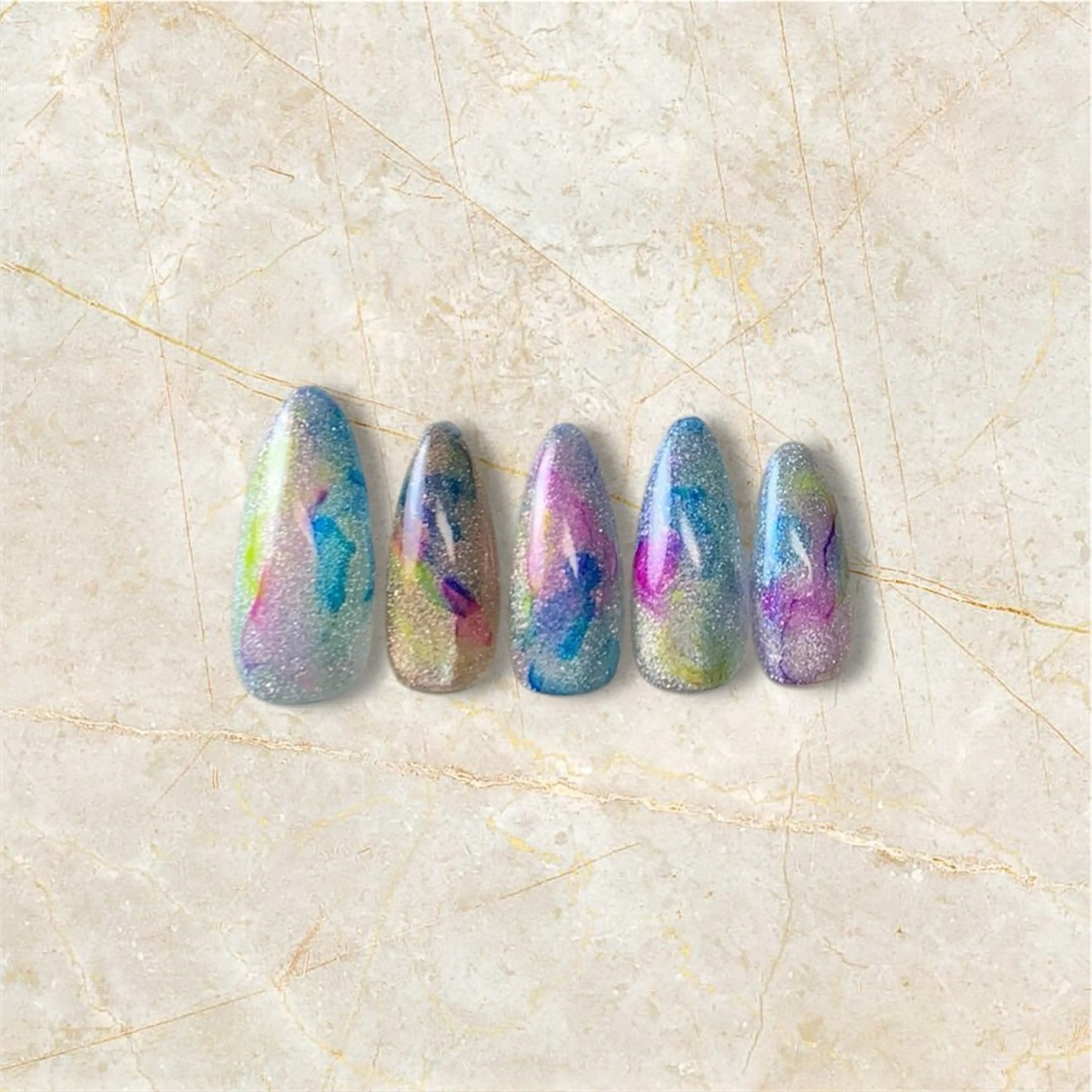 ショート ハンドネイル watanabe miyuuのネイルデザイン