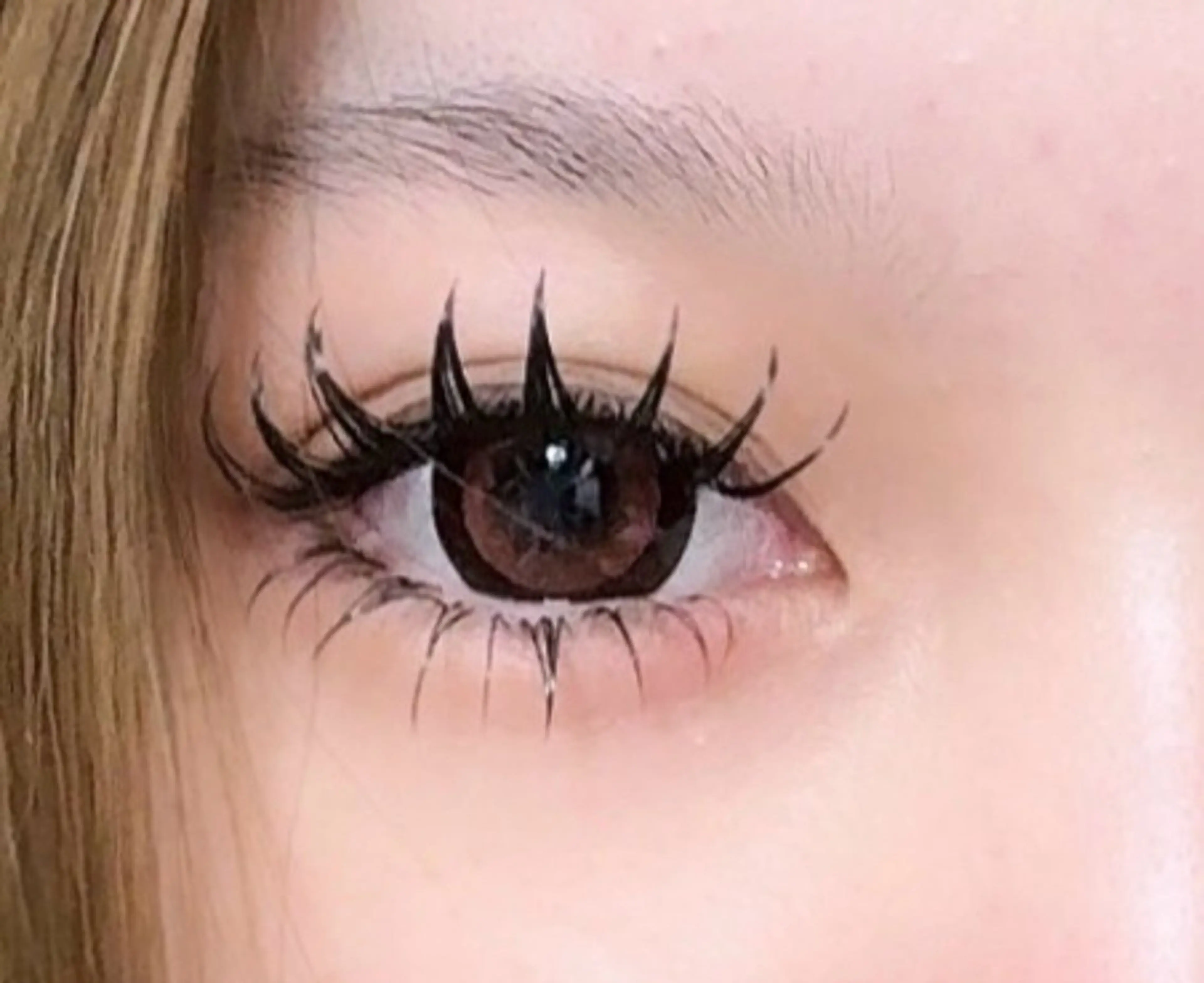 夜限定マツエクつけ放題の写真