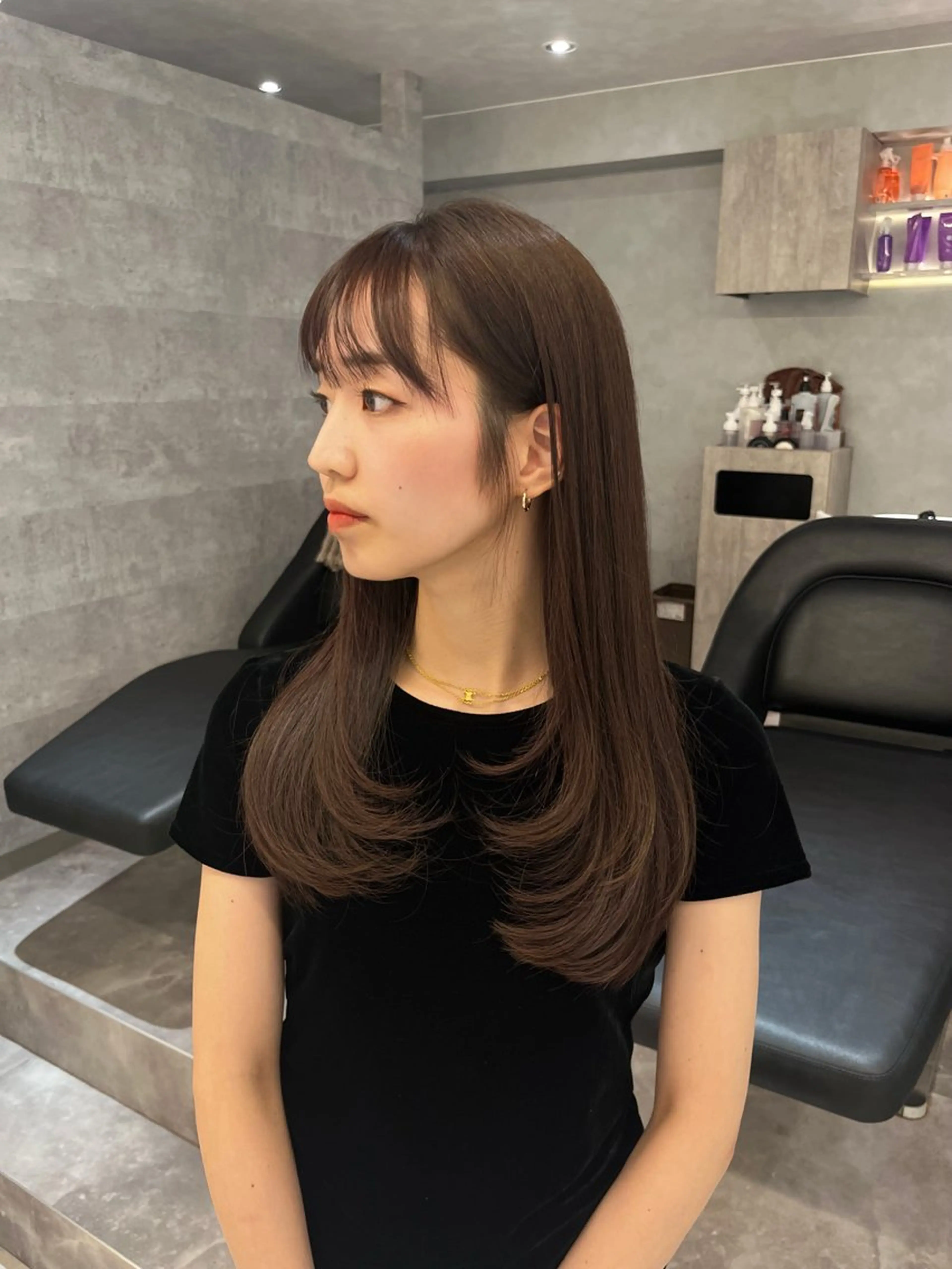 ロング レイヤーカット ヘアカラー トリートメント enu  hair所属・ブリーチなしベージュ レイヤーカットはるかのヘアスタイル
