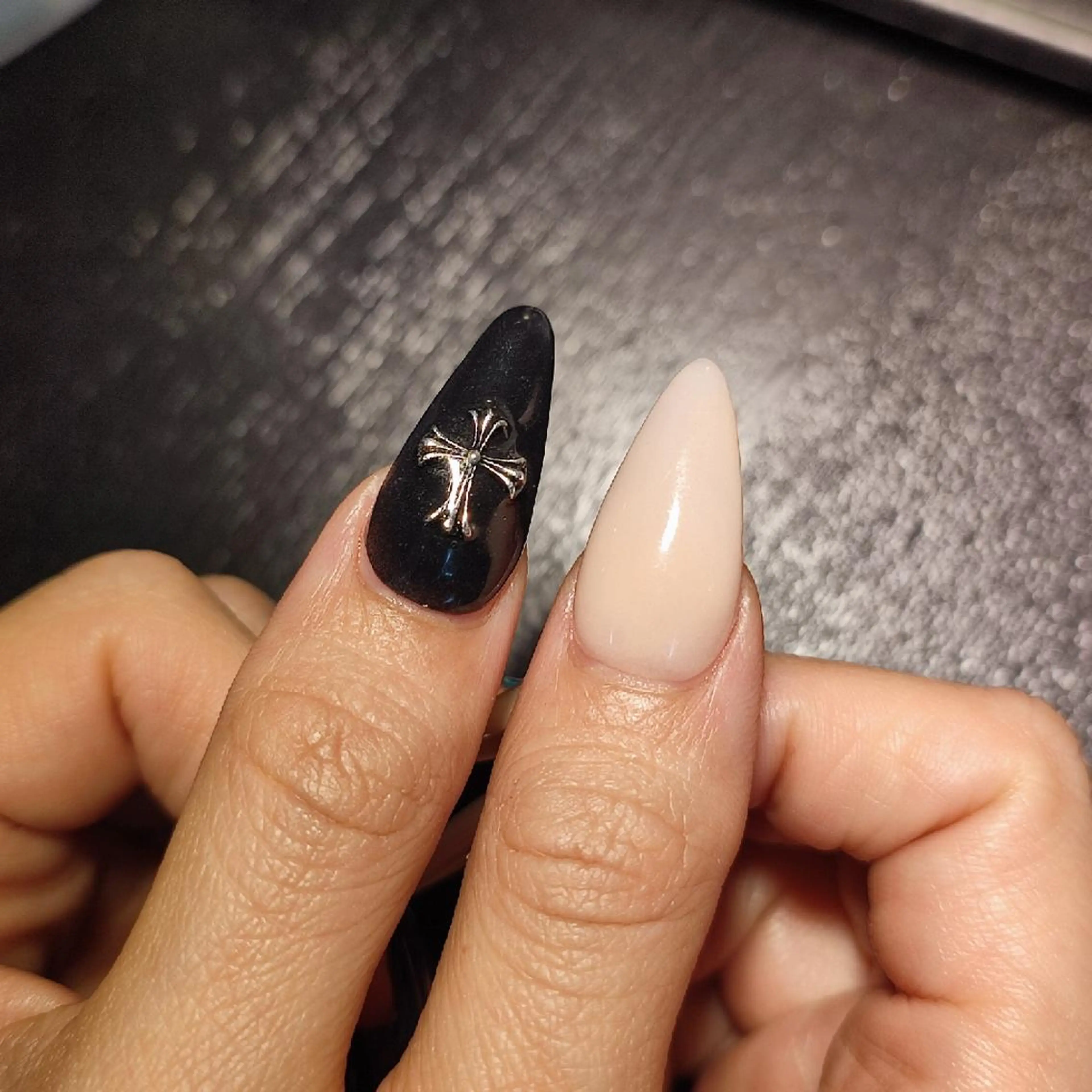 ネイル ハンドネイル RUNWAY 　　の眉毛・アイブロウイメージ