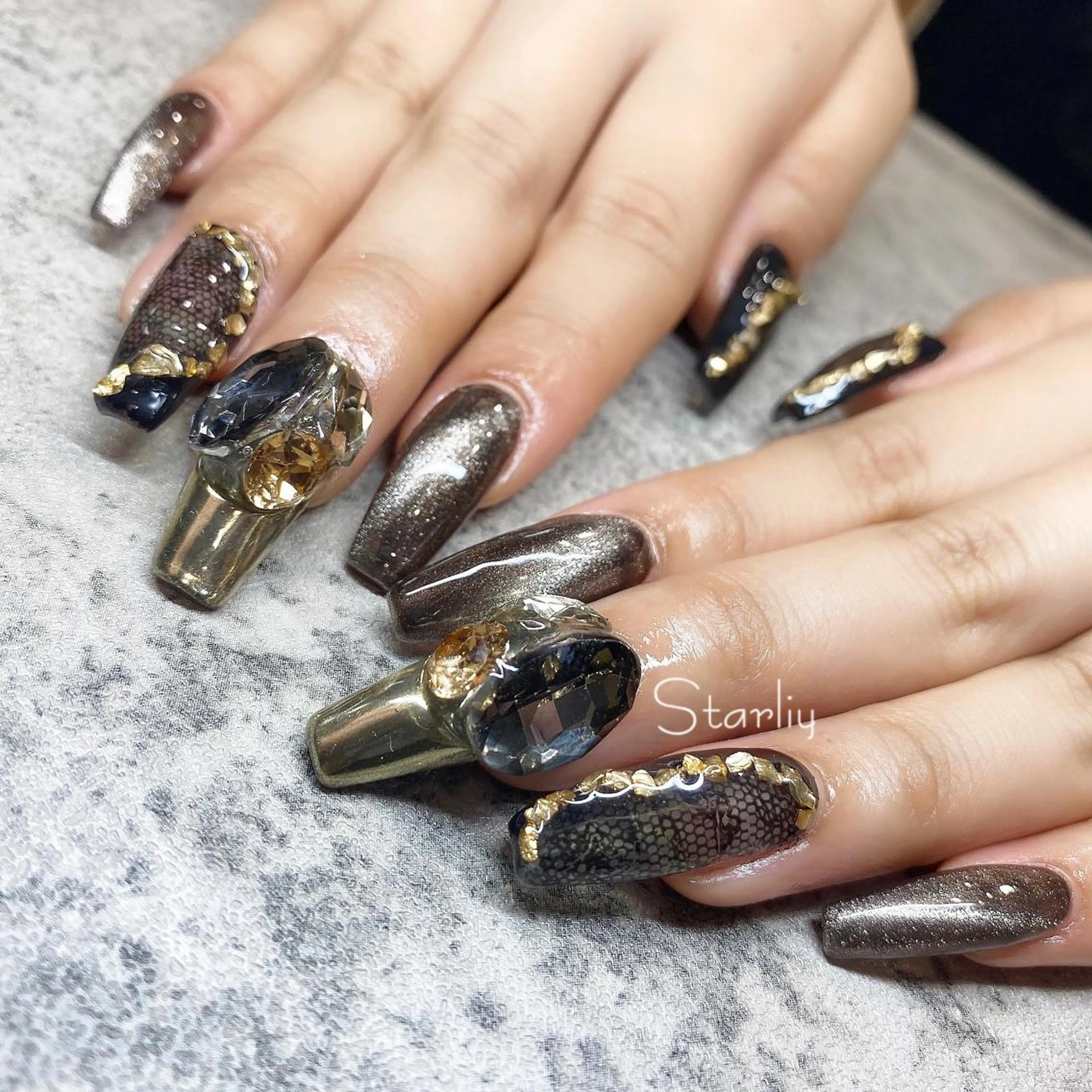 ネイル Starliy所属・~Starliy~ 三重県津市のネイルデザイン