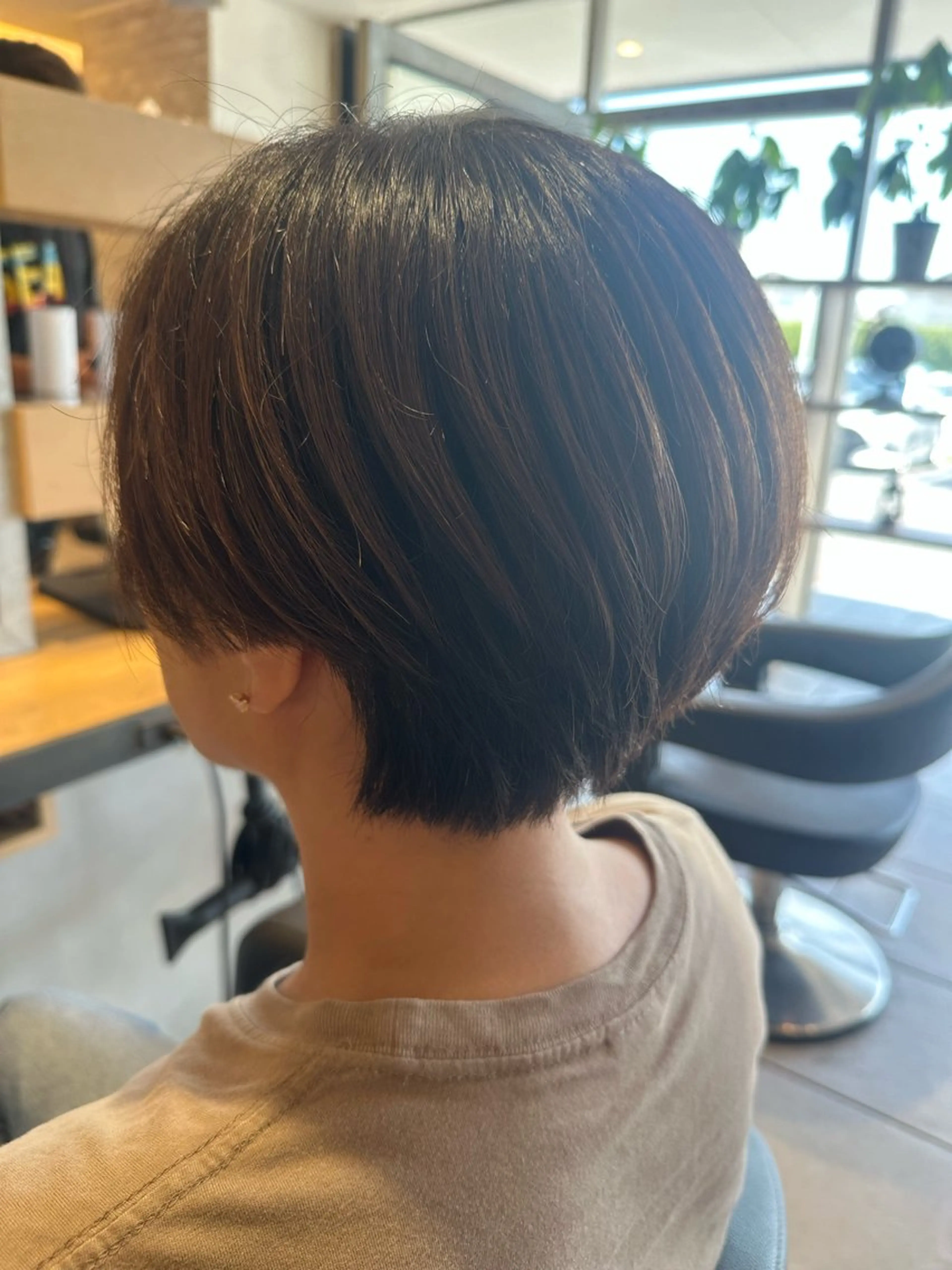 ショート くびれヘア ショートヘア カット 福井 美夢のヘアスタイル