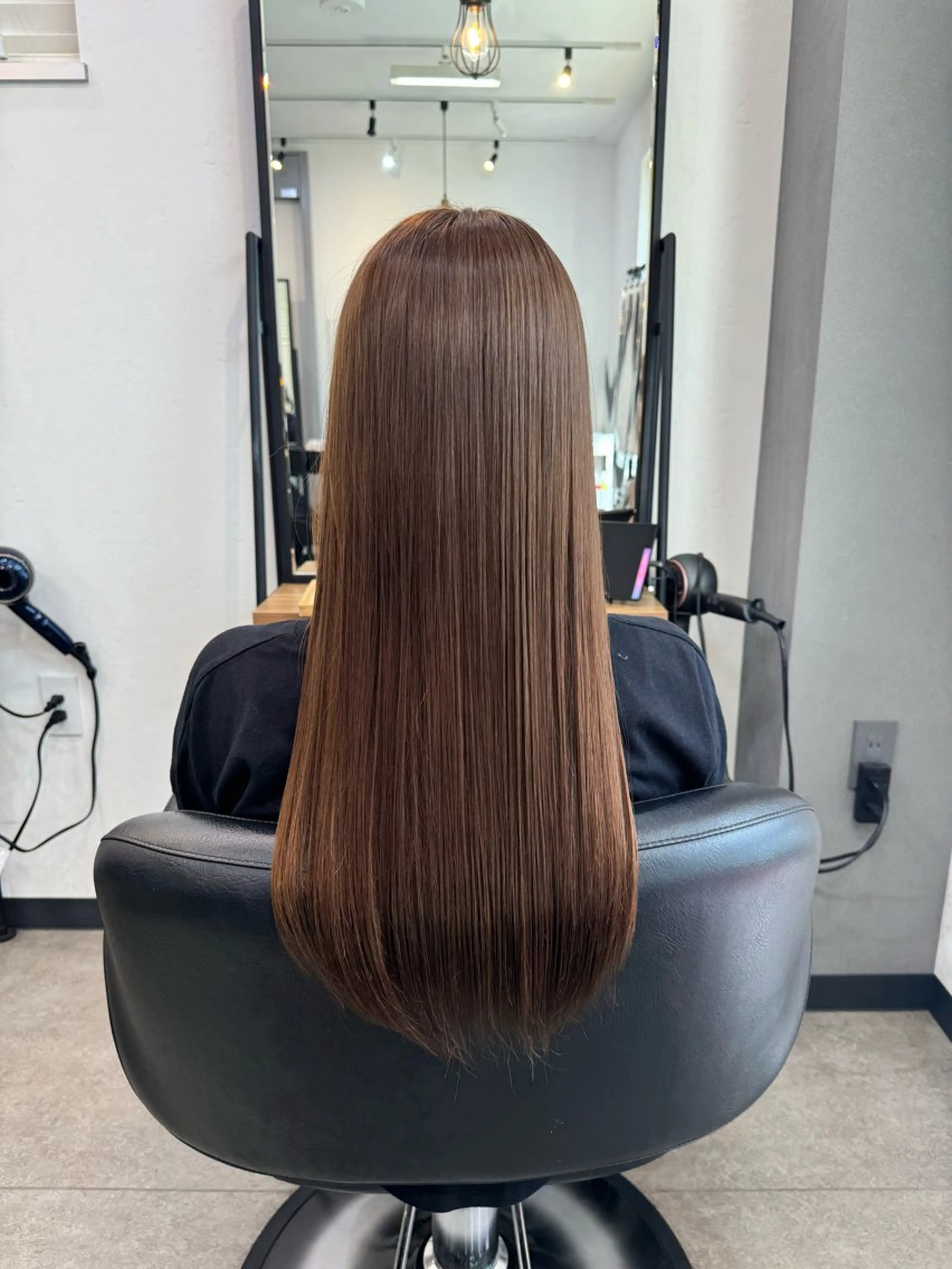 ロング カラー 髙橋 李里亜のヘアスタイル