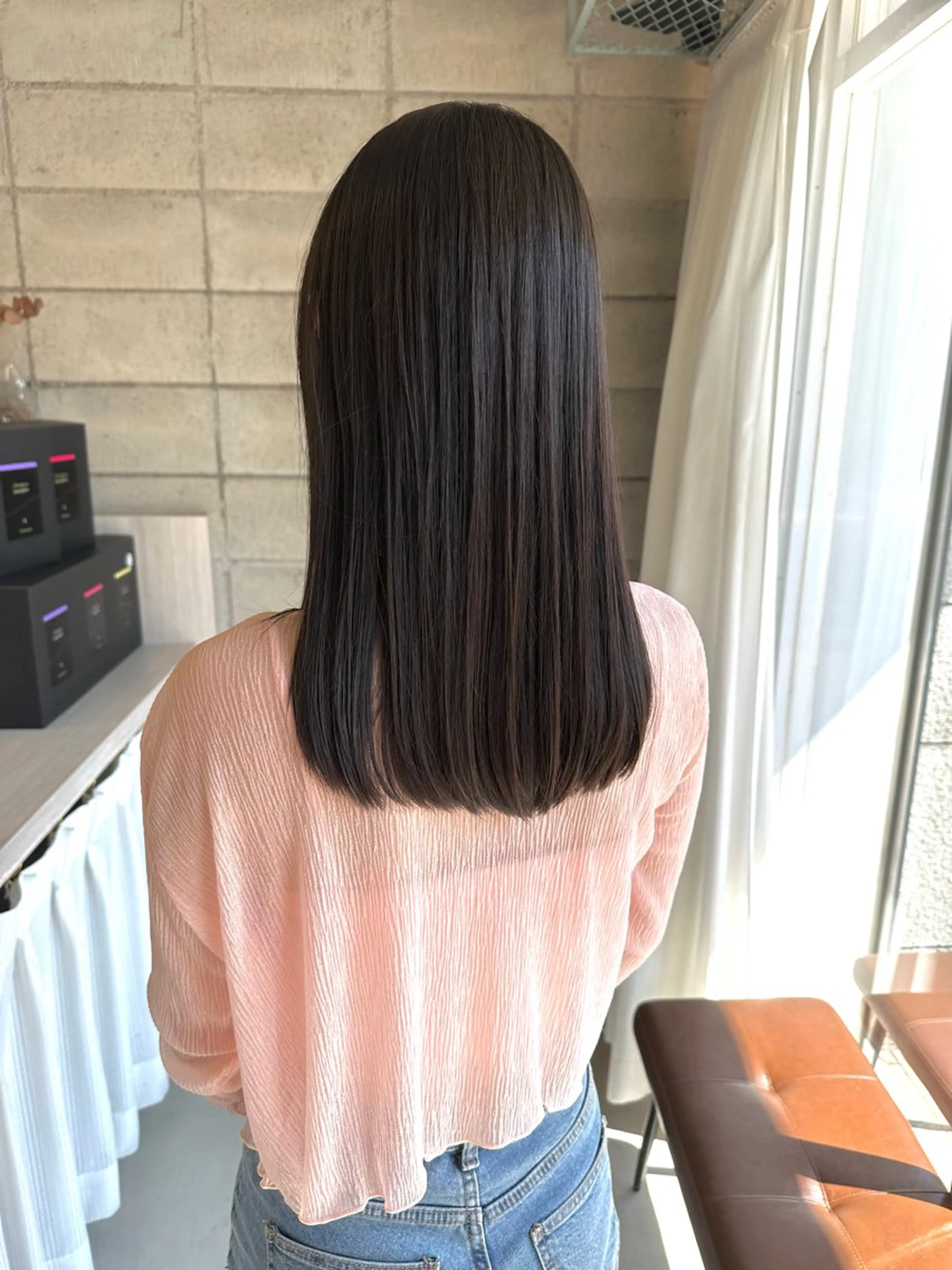 セミロング 縮毛矯正 松本 瑠菜のヘアスタイル