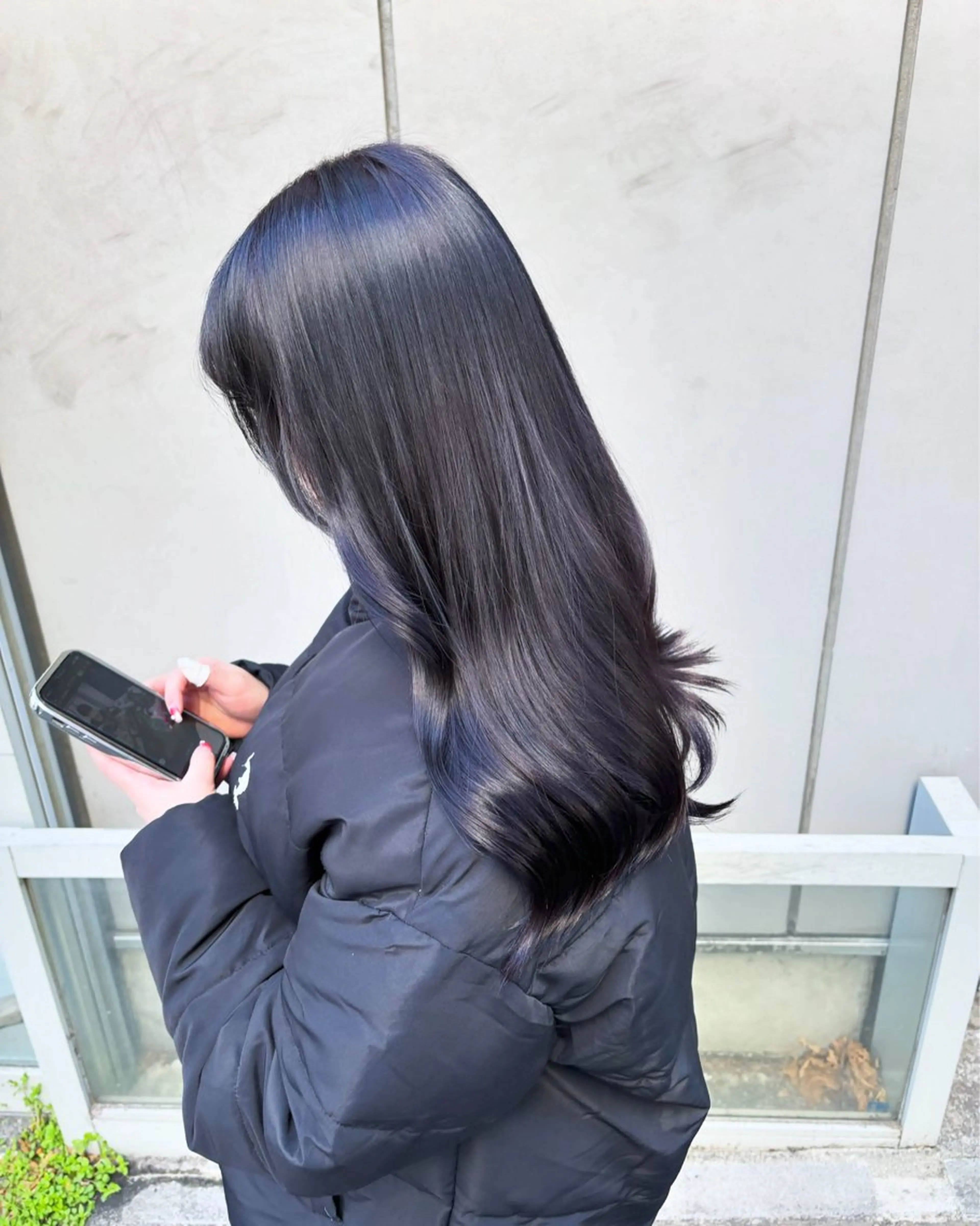 セミロング カラー 🩵韓国レイヤー× 寒色カラー🩵のヘアスタイル