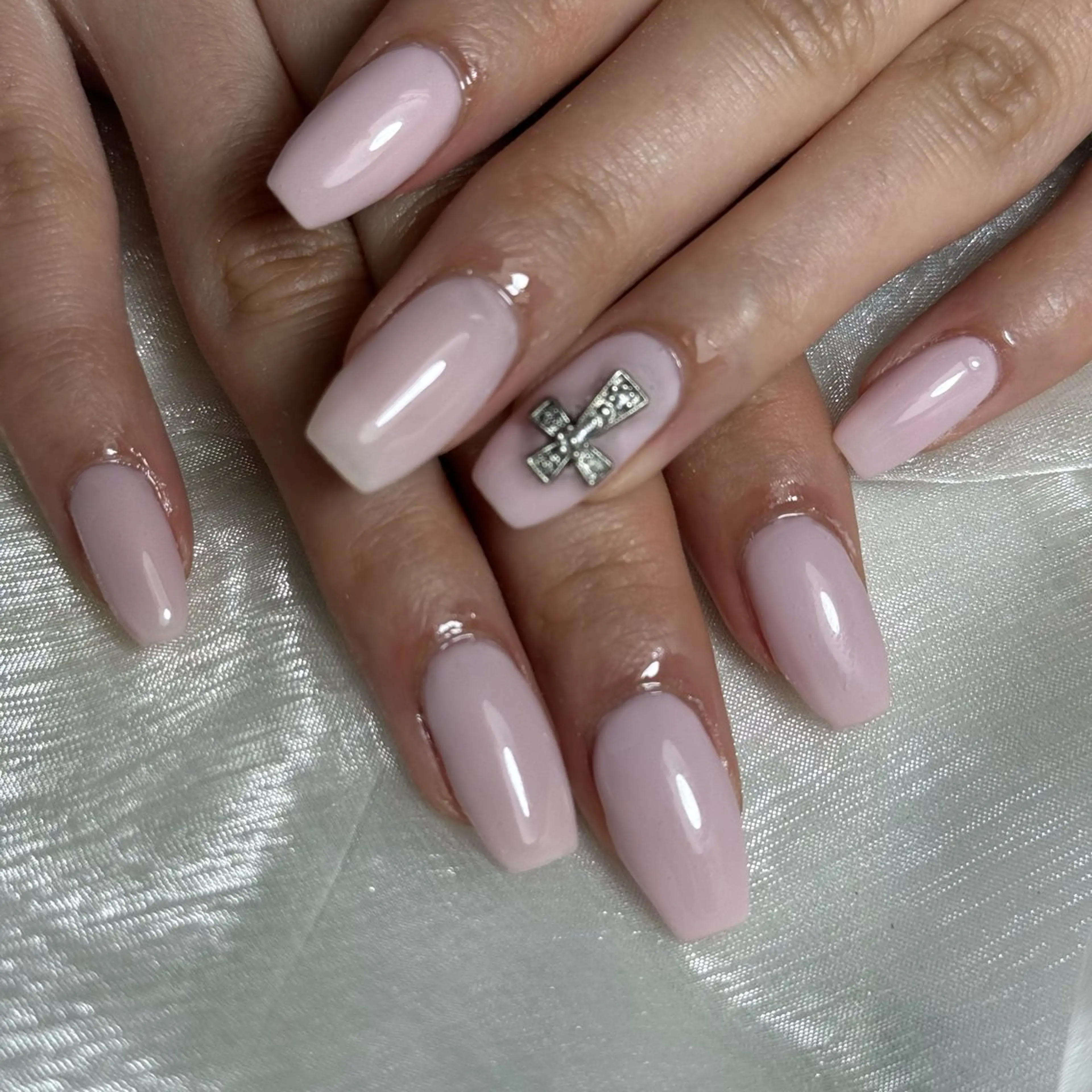 ネイル ハンドネイル salon Hush Hushのネイルデザイン