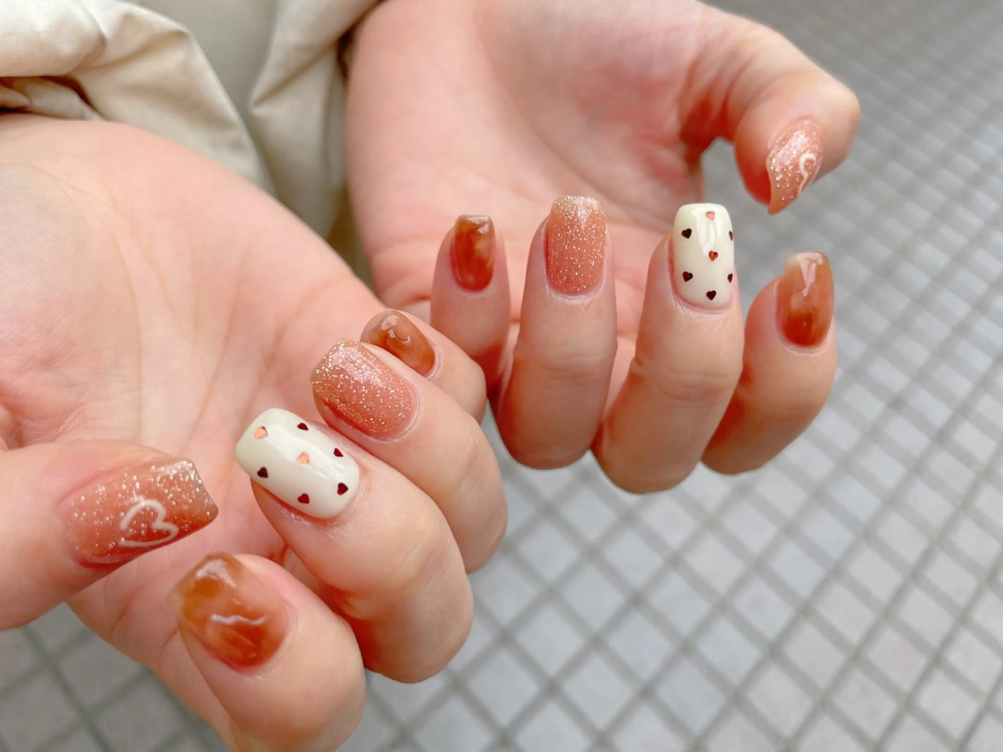 ネイル ジェルネイル ハート ニュアンスネイル パラジェル nailroom  OHANA所属・nailroom OHANA🌴のネイルデザイン