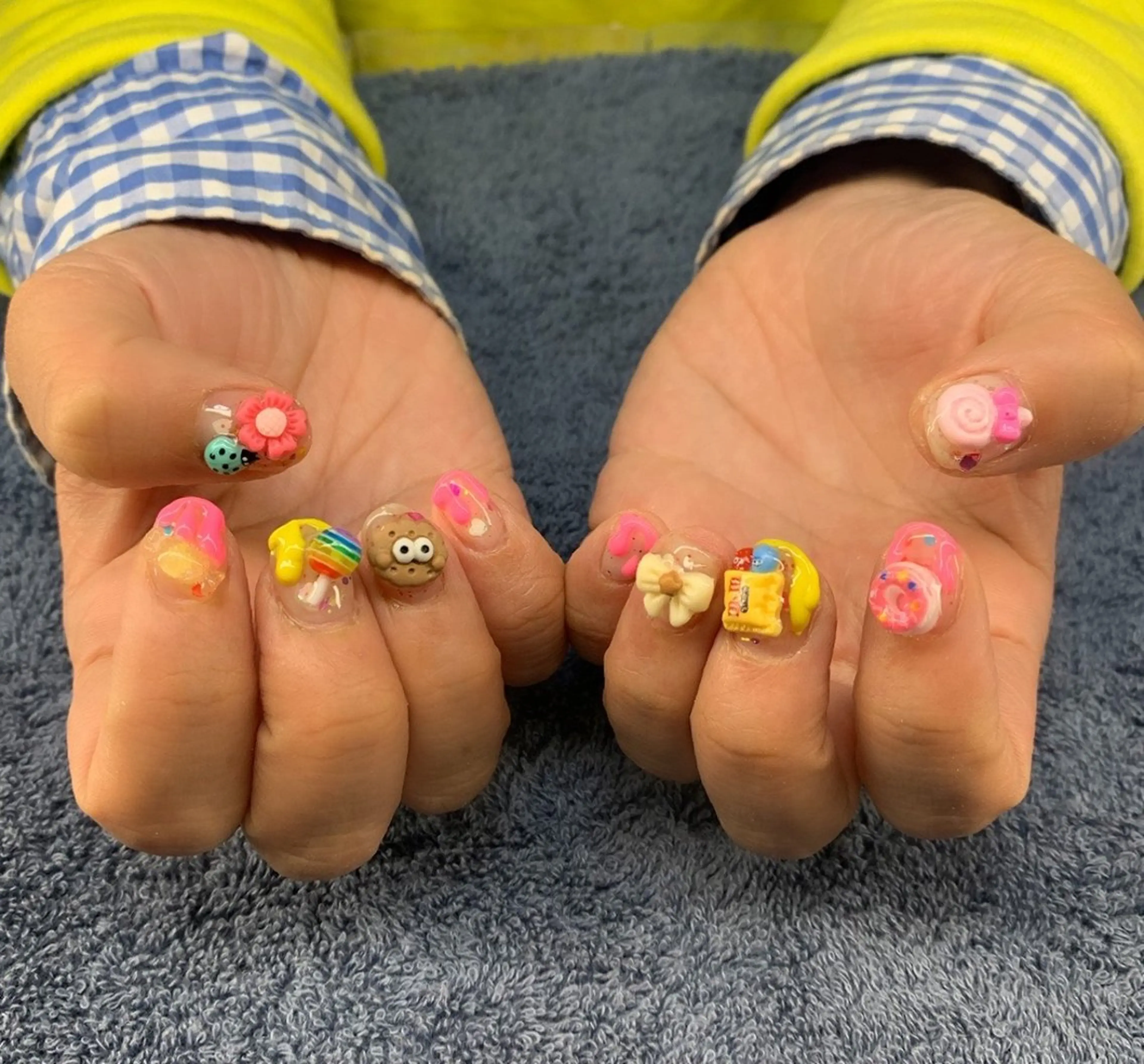 ネイル ハンドネイル フットネイル MHR nailのネイルデザイン