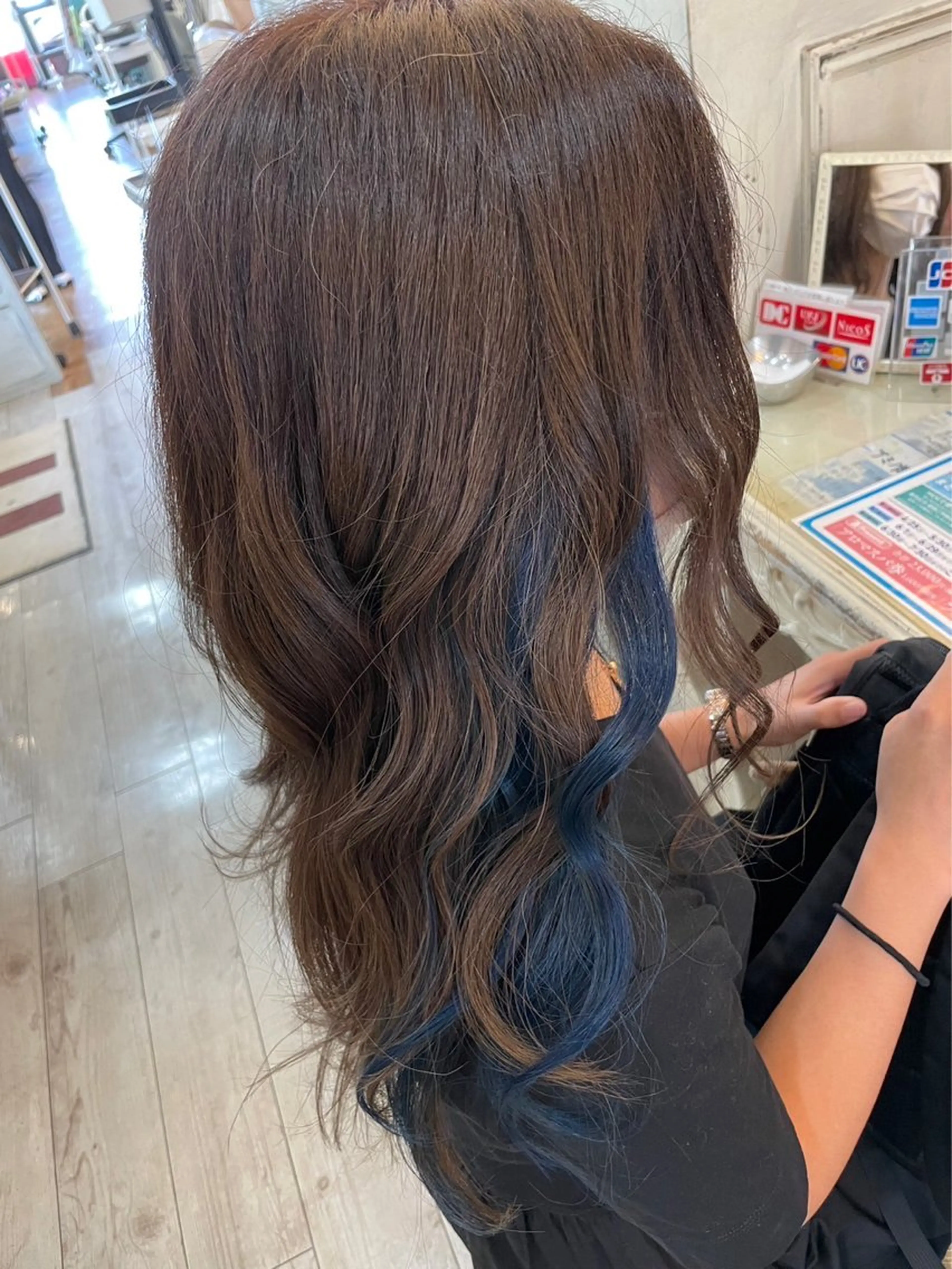 セミロング Ichiyanagi Ayanaのヘアスタイル