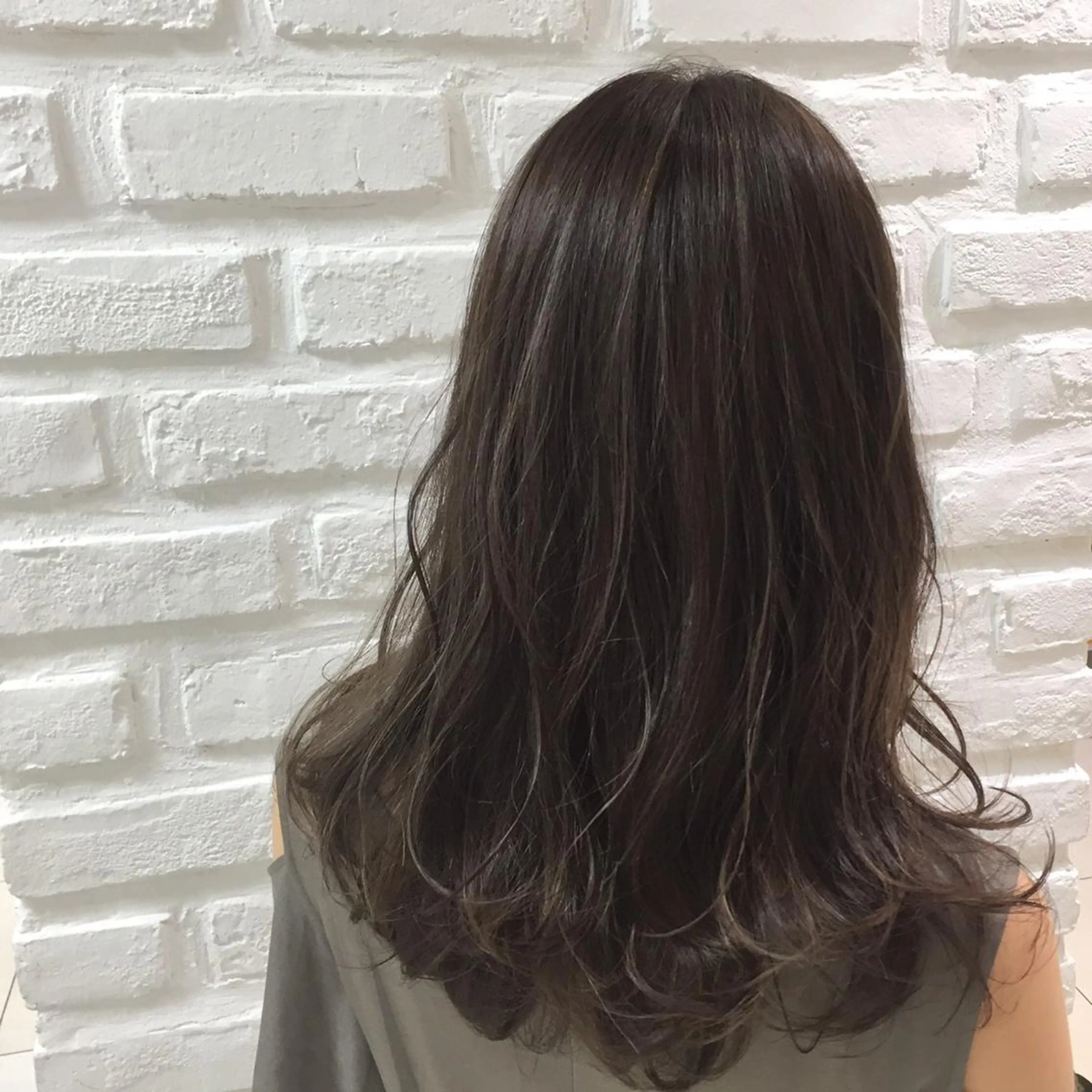 ロング カラー ハイライトカラー ハイライト カット ヘアカラー トリートメント メンズ縮毛矯正🦊ハ イトーン　RYOKAのヘアスタイル