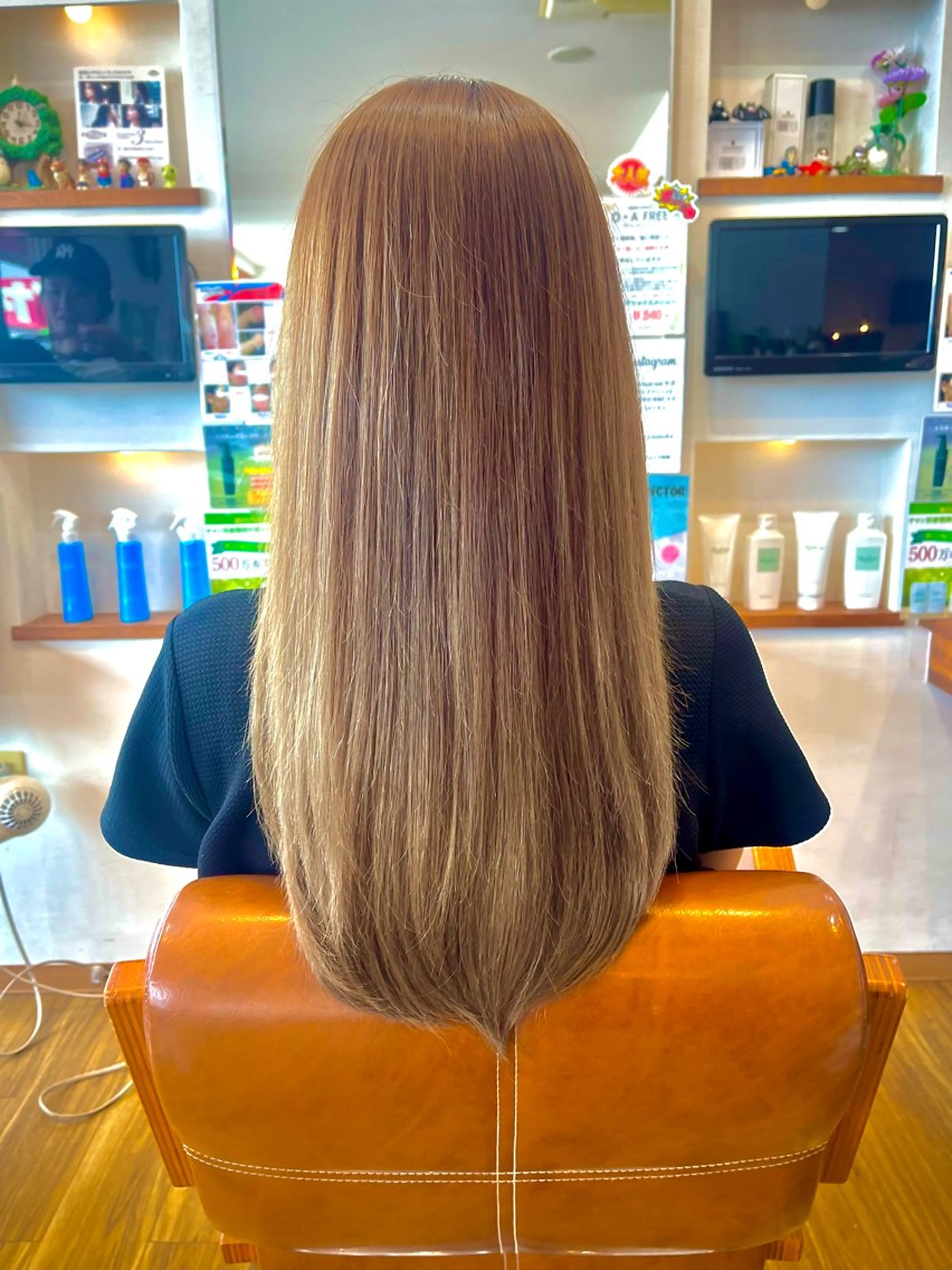 ロング カラー ヘアカラー トリートメント 心cocoro Shizukaのヘアスタイル