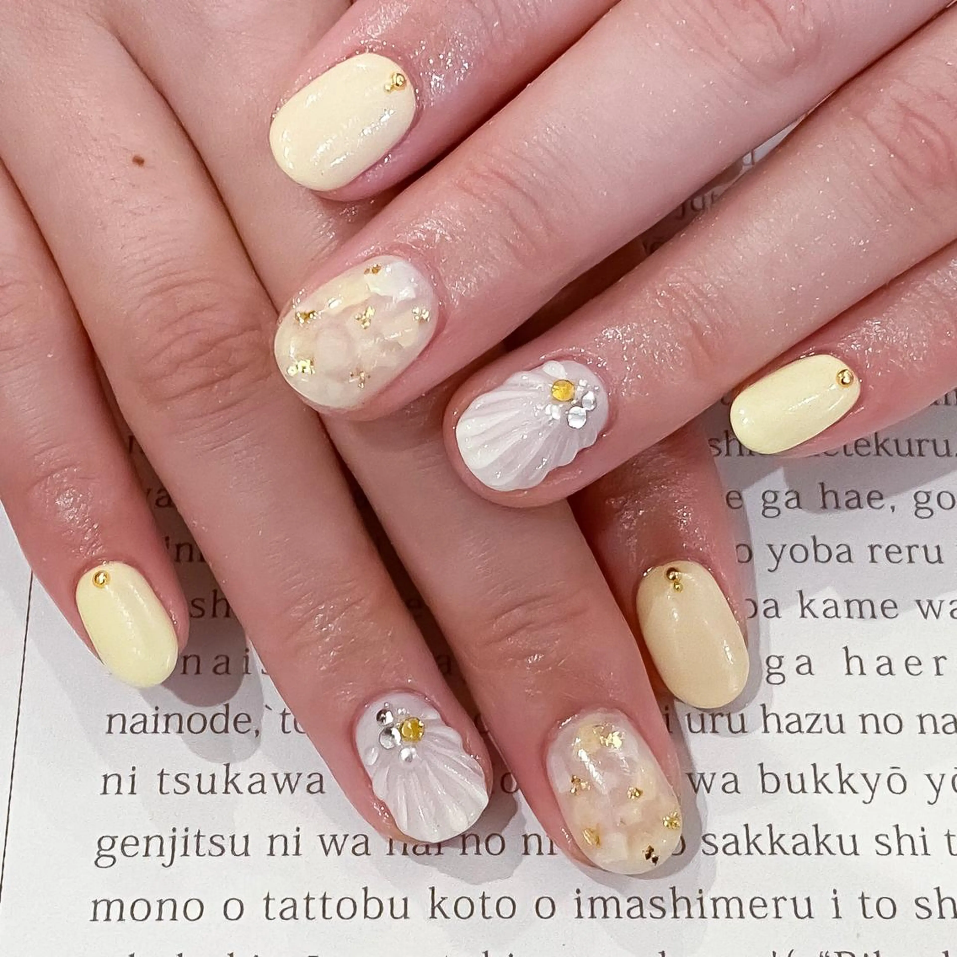 ネイル f'bloom  L’ecrinのネイルデザイン