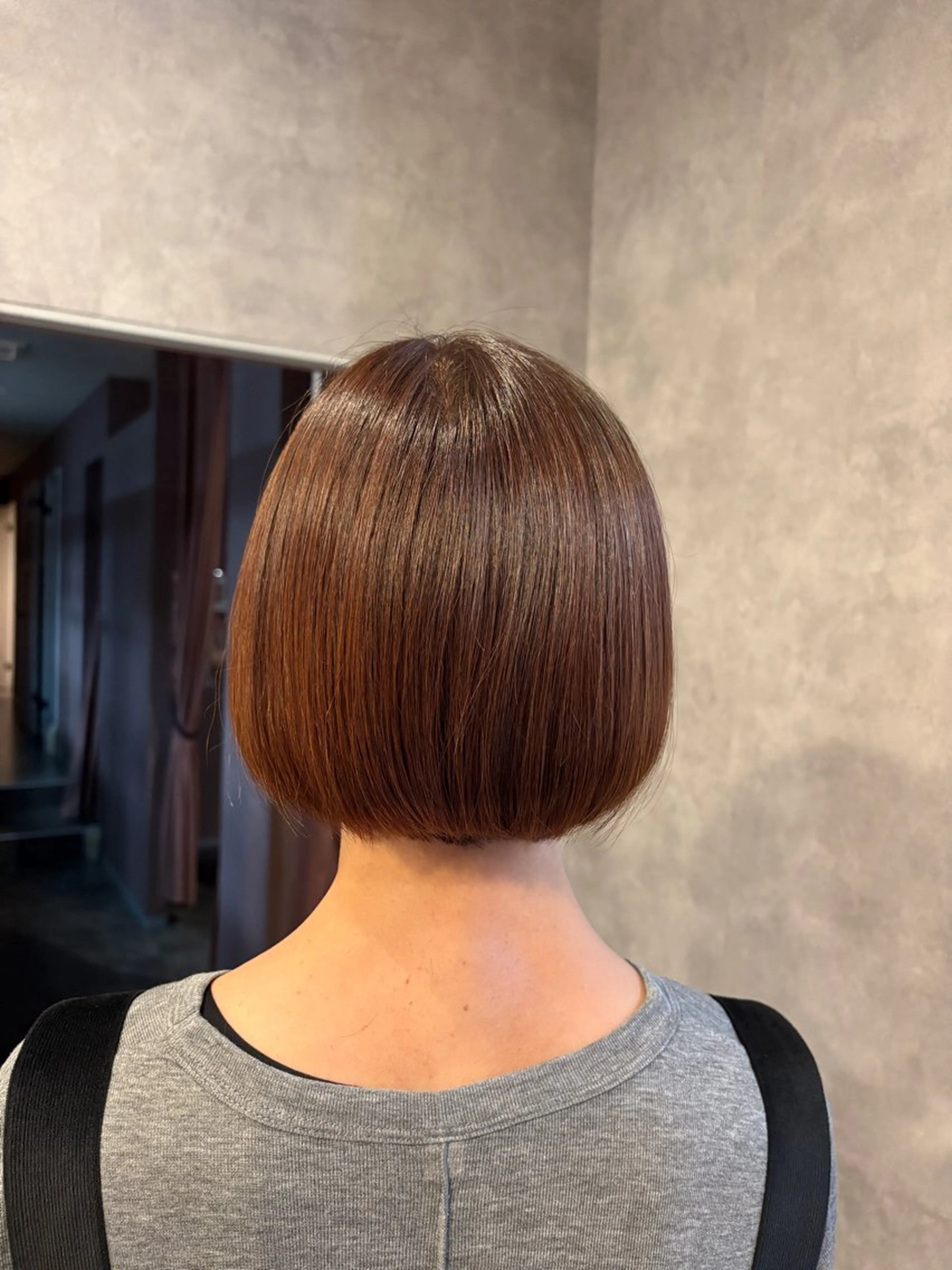カラー 新堀 紗凪のヘアスタイル