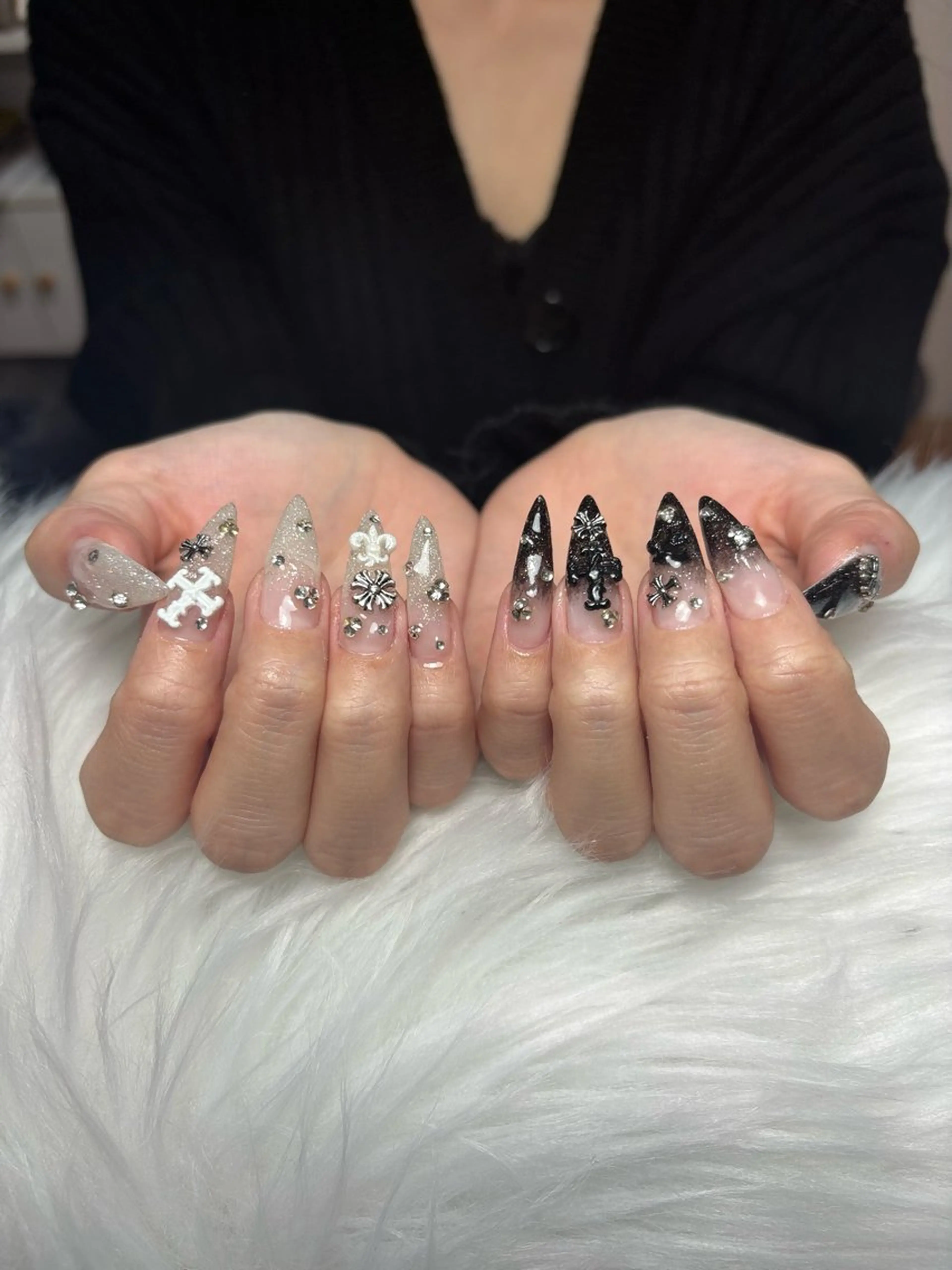 ネイル アートネイル 長さ出し ジェルネイル マグネットネイル ニュアンスネイル なな_ CloudyChanのネイルデザイン